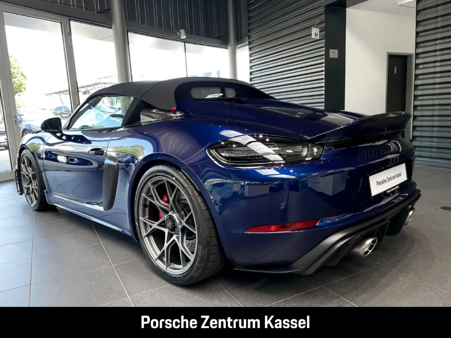 Porsche 718 Spyder RS Blau - 2