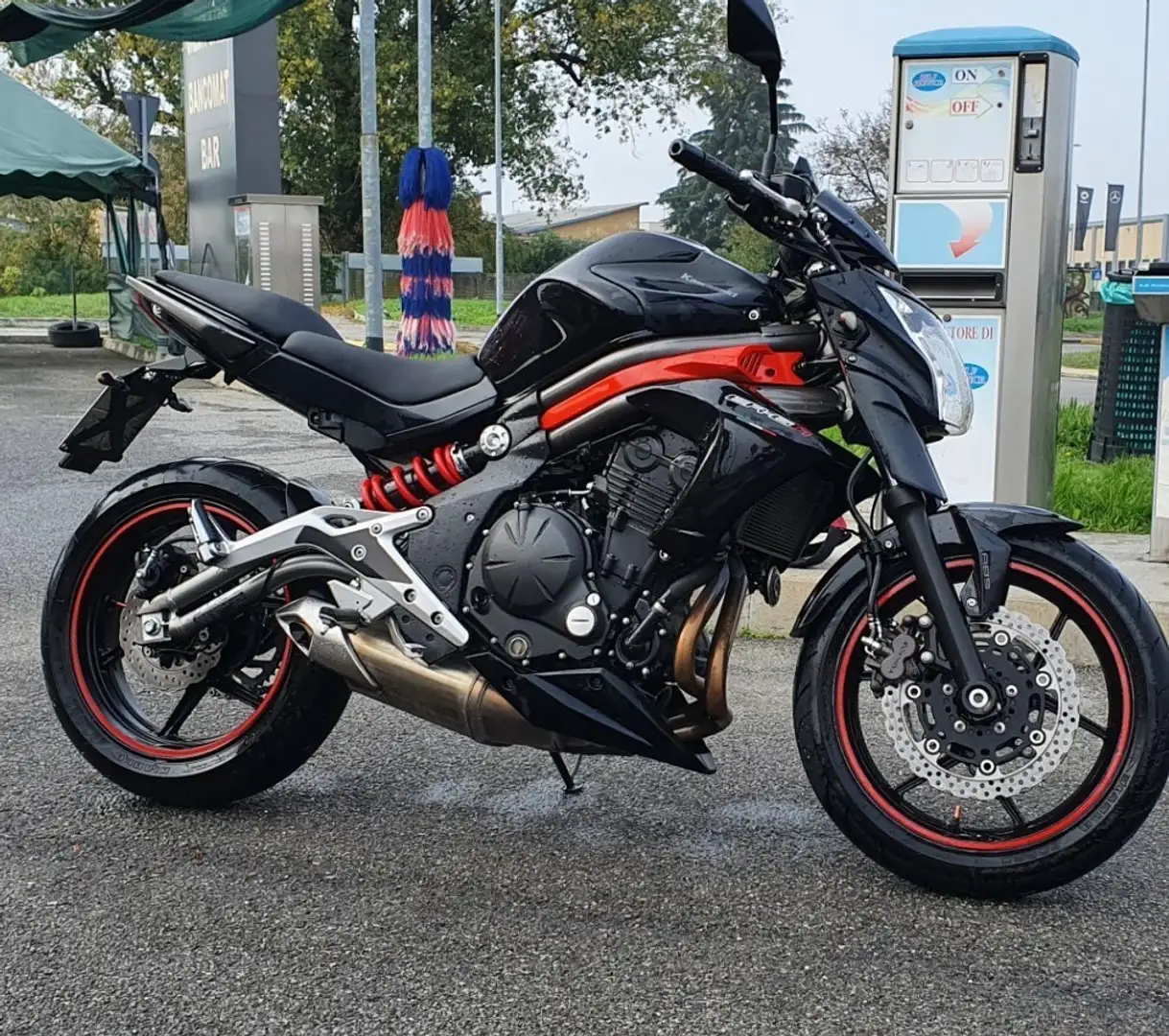 Kawasaki ER - 6 N Negro - 1