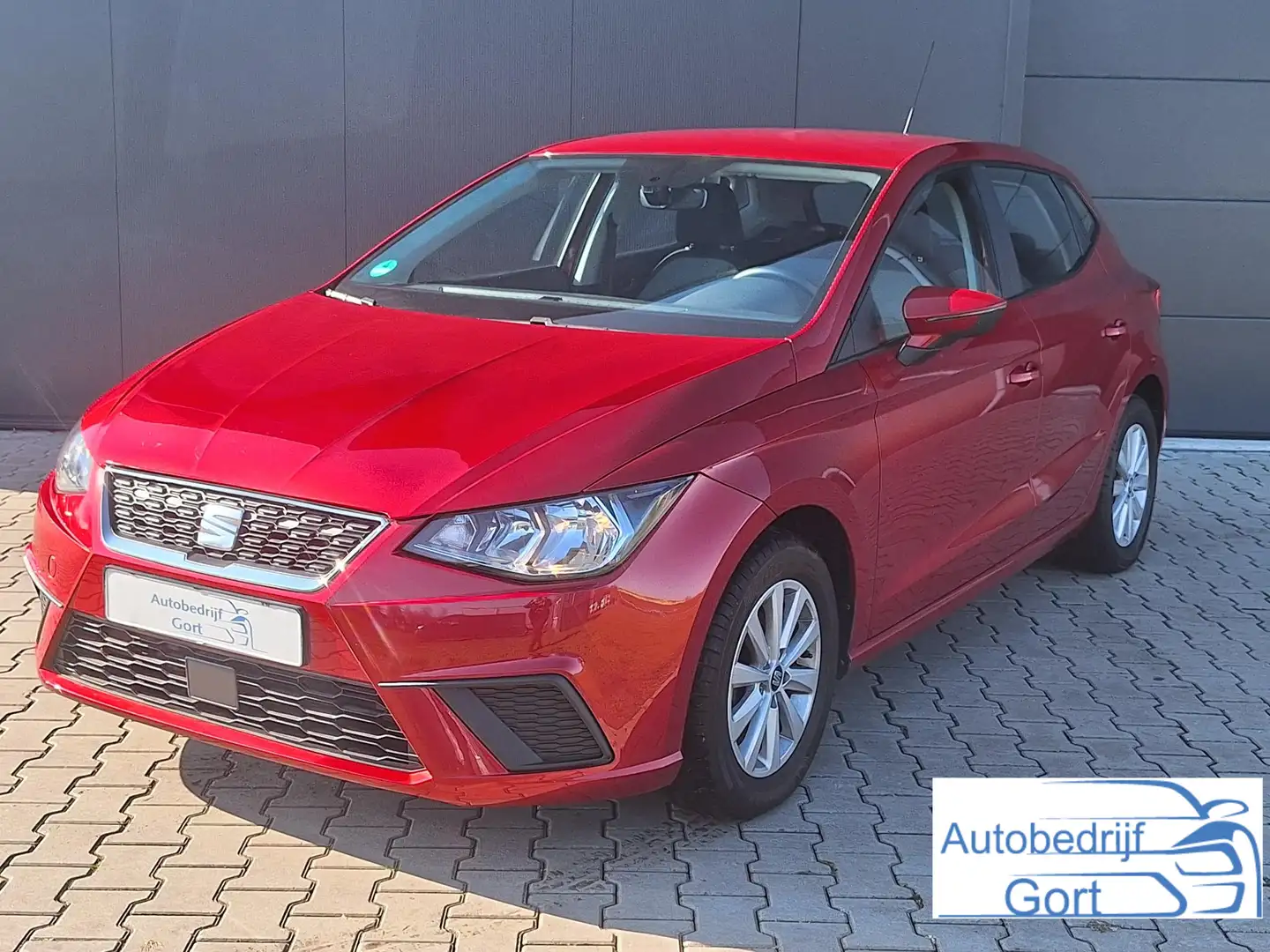 SEAT Ibiza 1.0 MPI Heel veel opties en weinig kilometers! Rot - 1