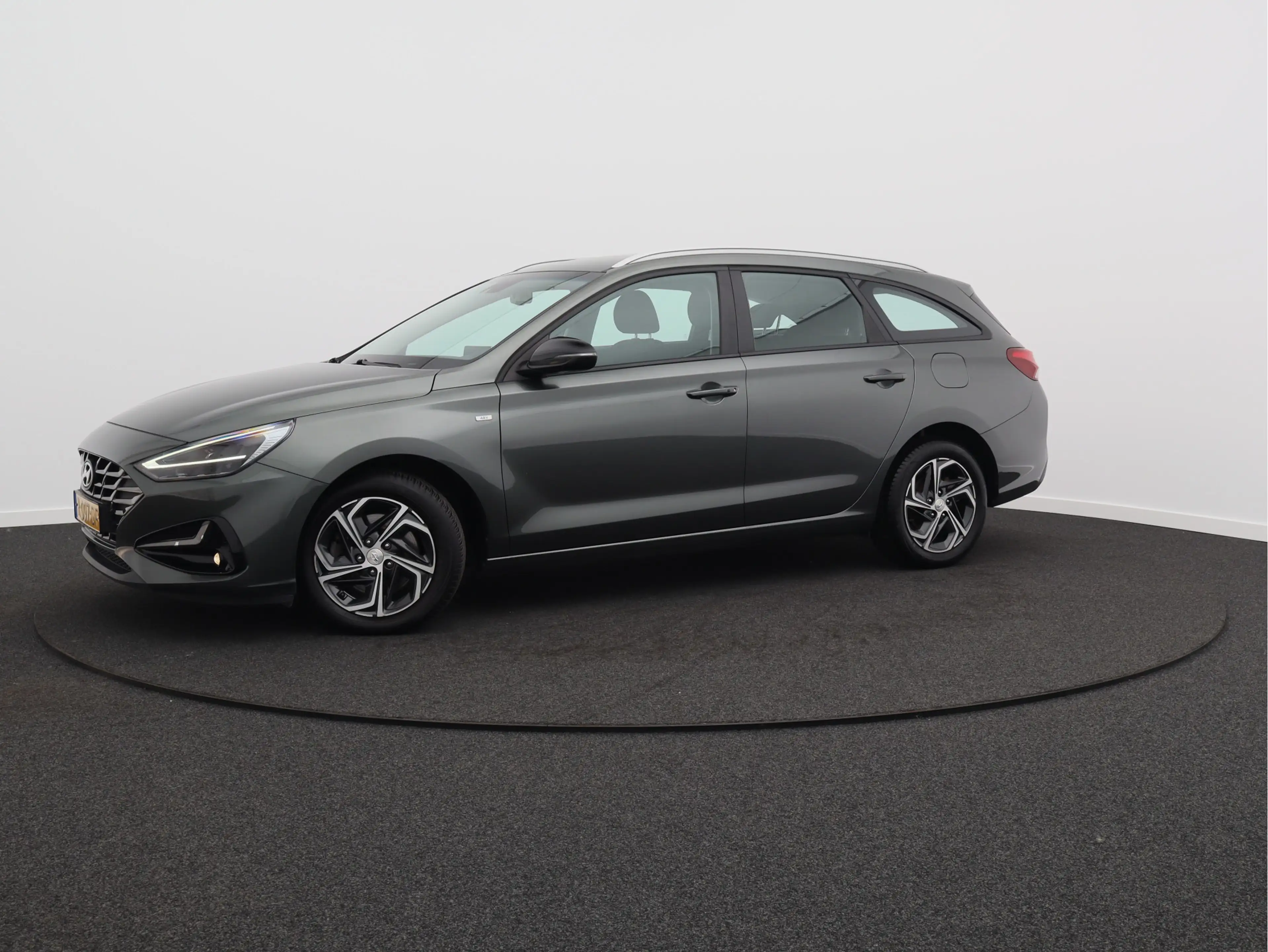 Hyundai i30 Wagon 1.0 T-GDi MHEV Comfort Smart/ lage km/ zeer — photo 30