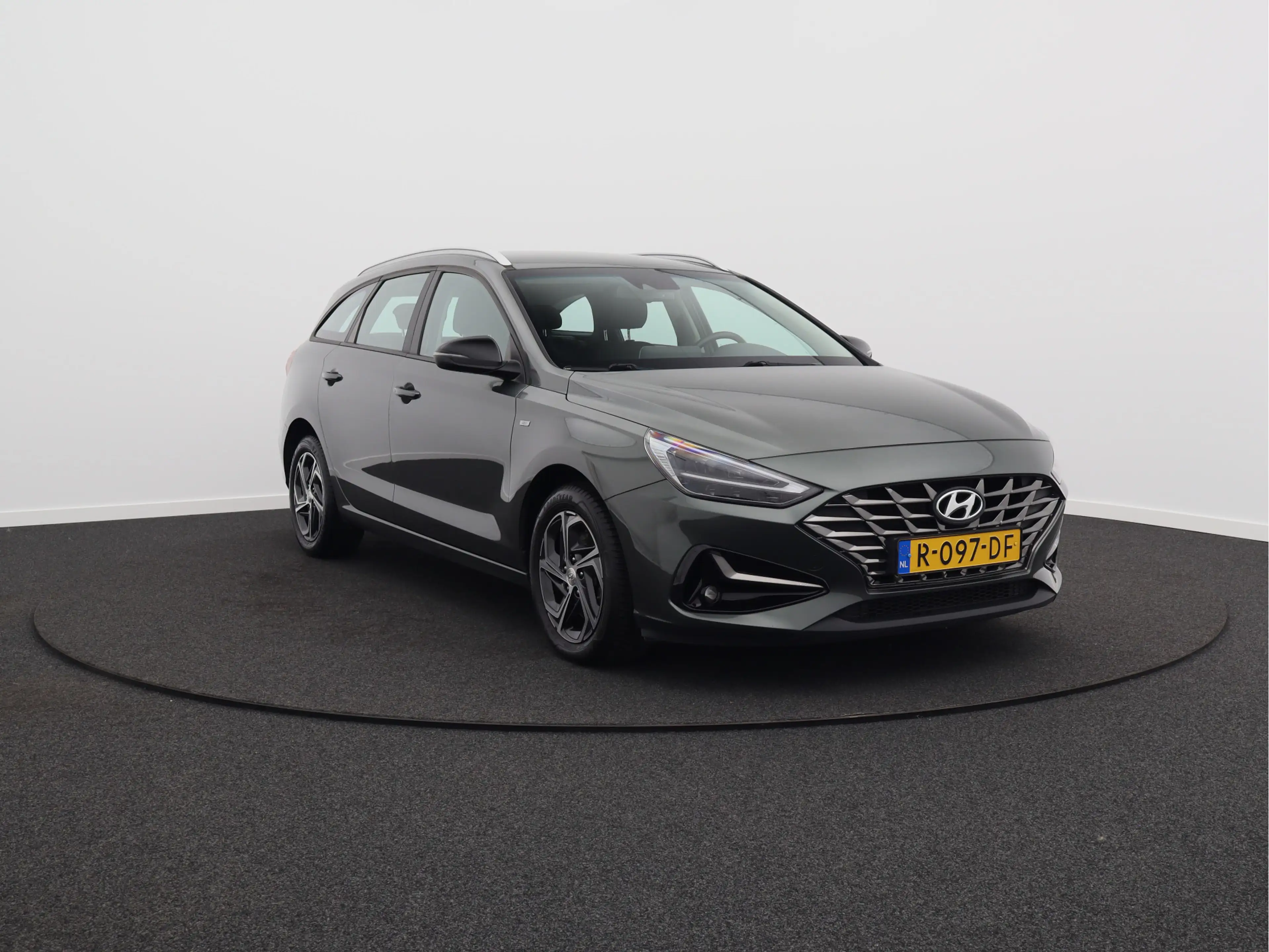 Hyundai i30 Wagon 1.0 T-GDi MHEV Comfort Smart/ lage km/ zeer — photo 24