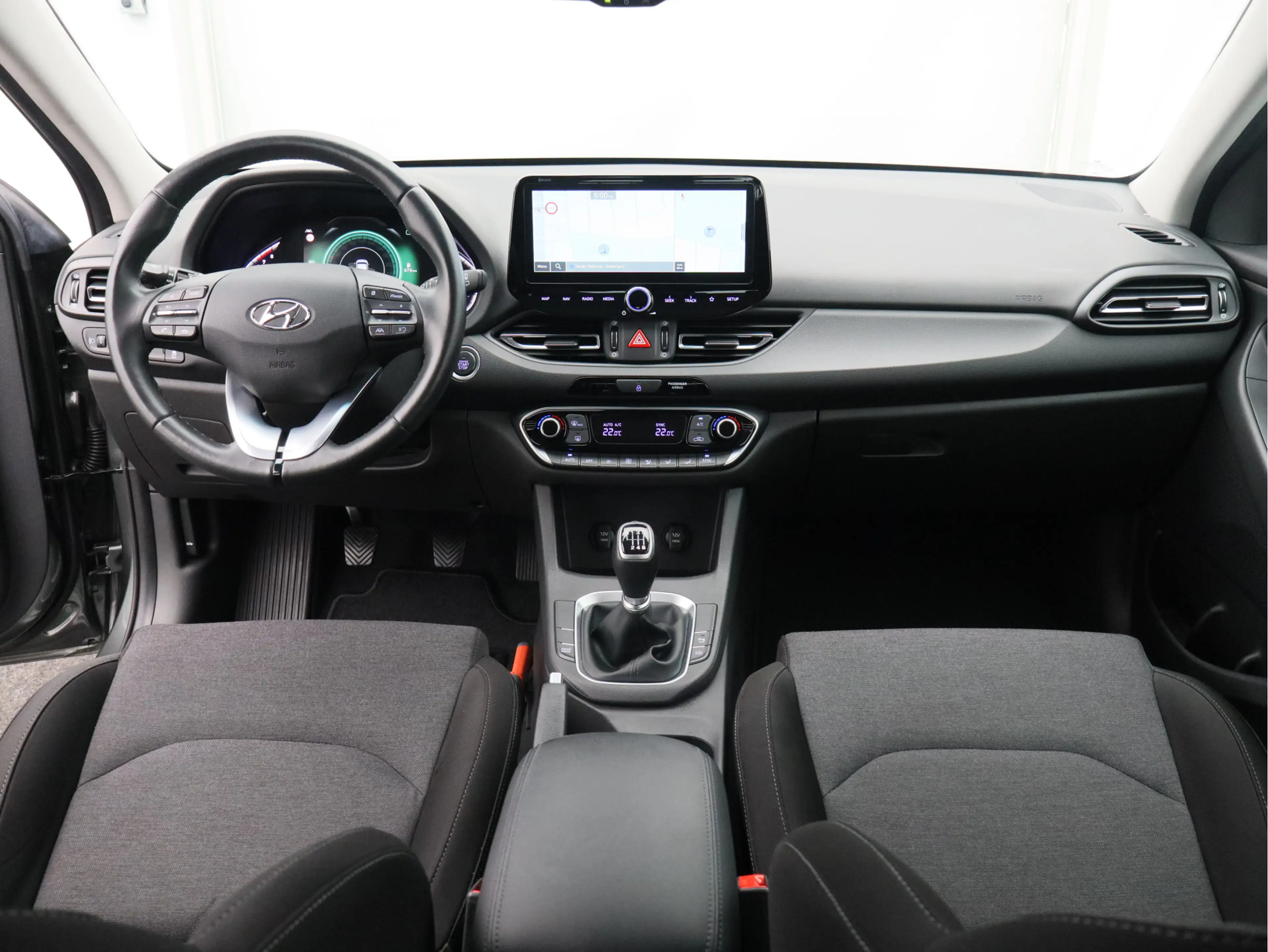 Hyundai i30 Wagon 1.0 T-GDi MHEV Comfort Smart/ lage km/ zeer — photo 26
