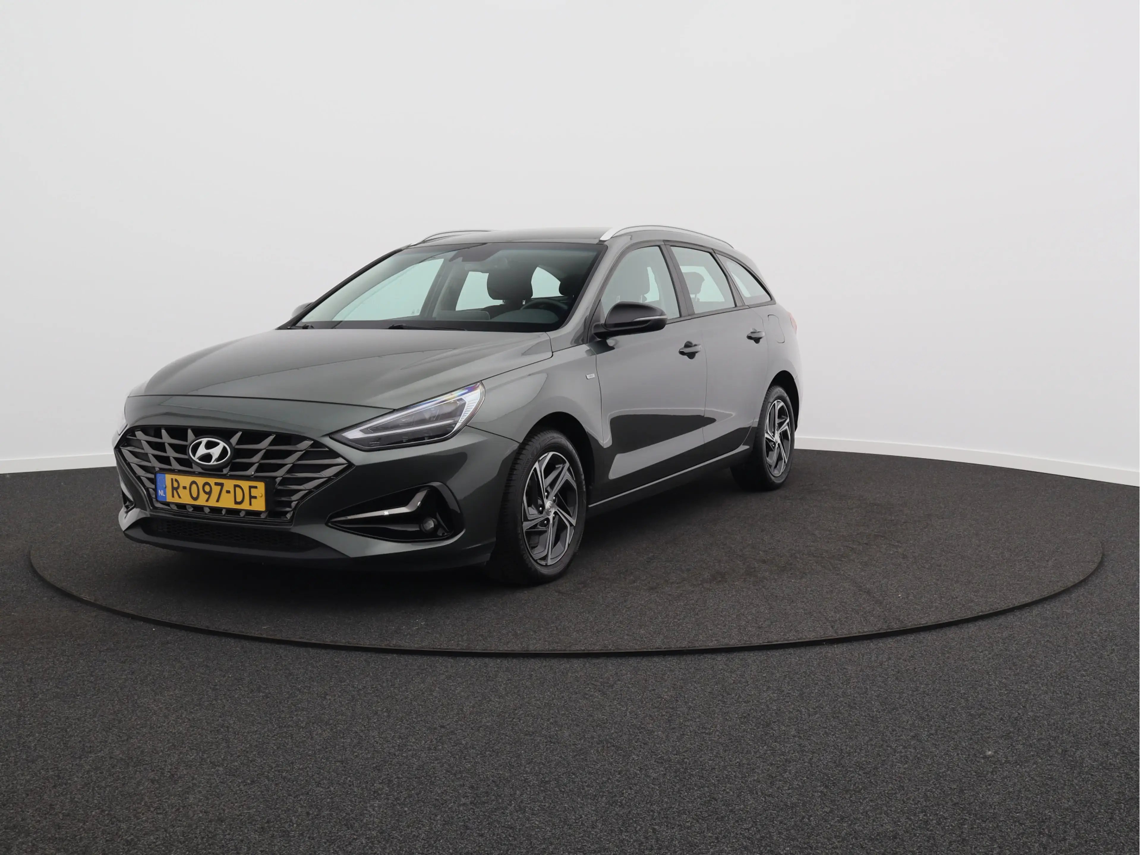Hyundai i30 Wagon 1.0 T-GDi MHEV Comfort Smart/ lage km/ zeer — photo 6
