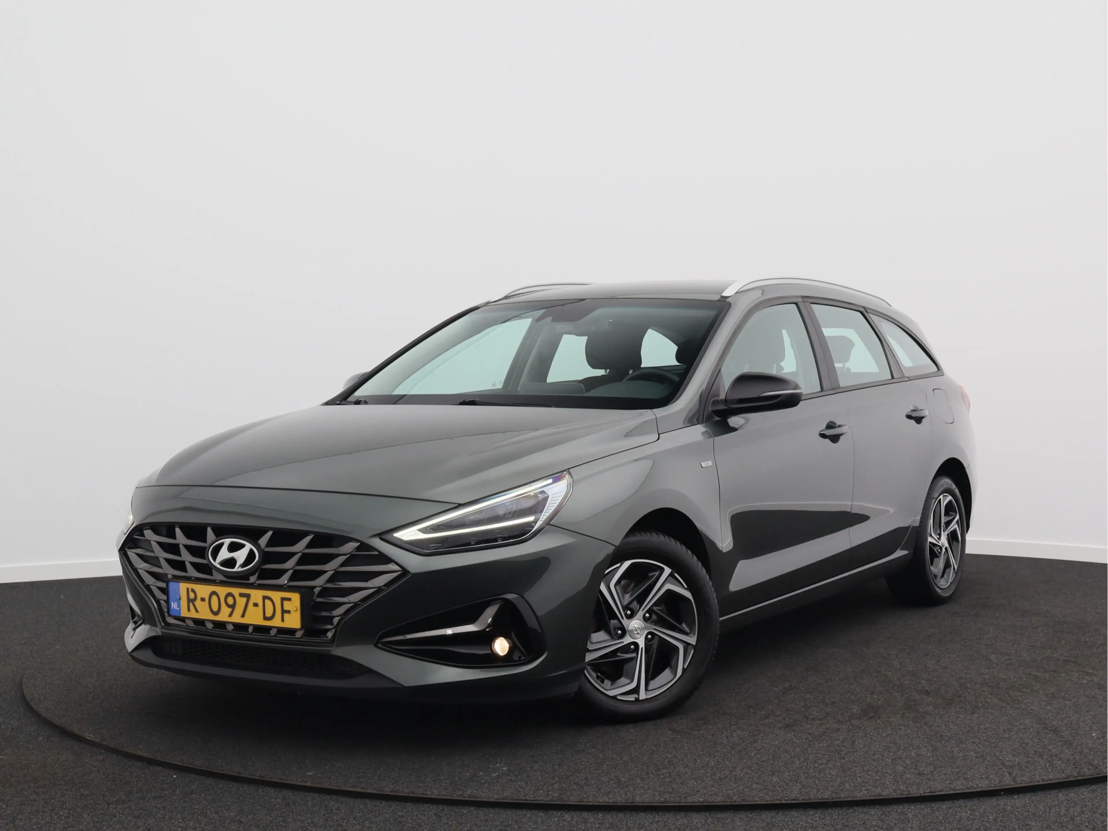 Hyundai i30 Wagon 1.0 T-GDi MHEV Comfort Smart/ lage km/ zeer — photo 4