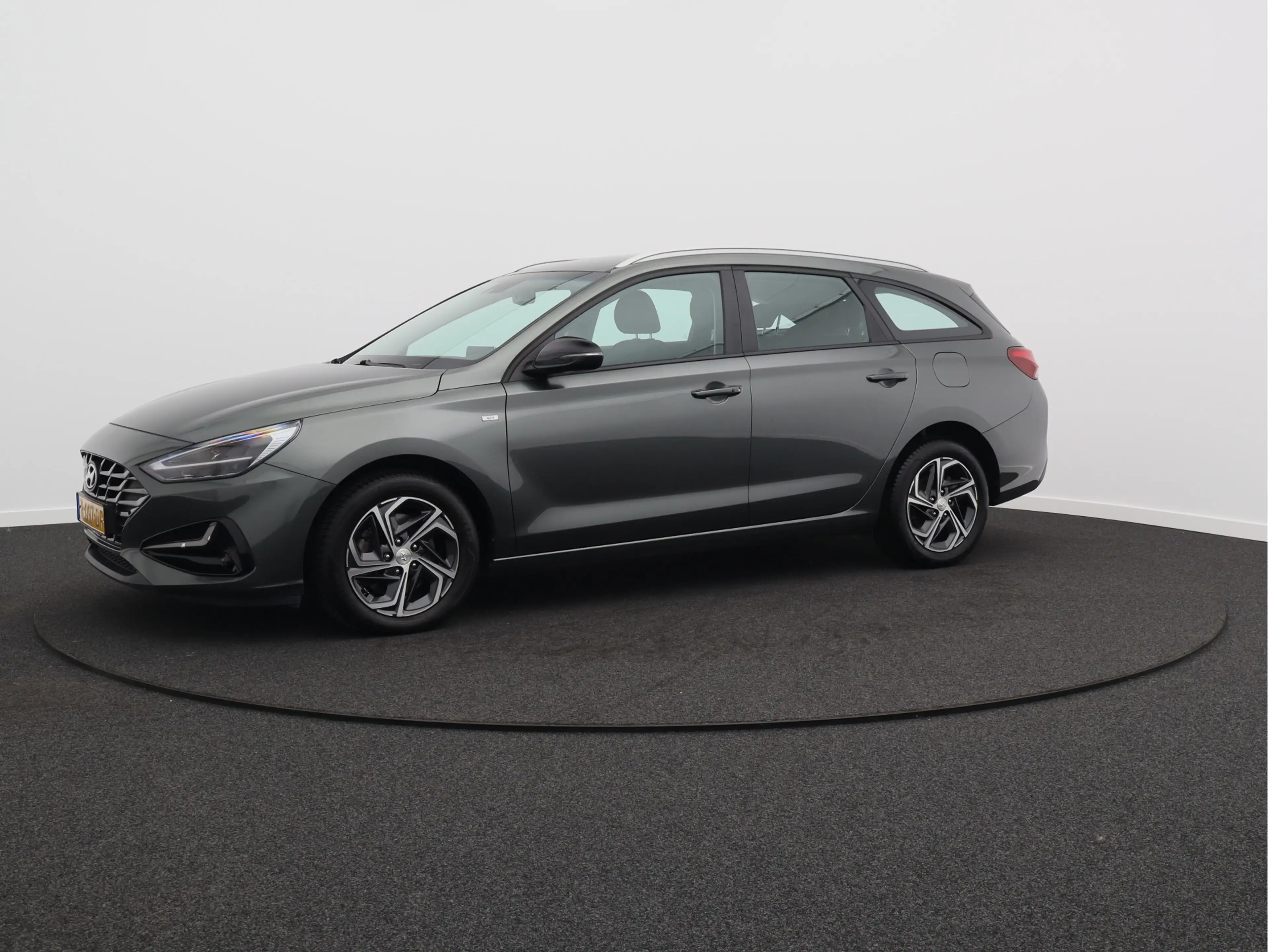 Hyundai i30 Wagon 1.0 T-GDi MHEV Comfort Smart/ lage km/ zeer — photo 8