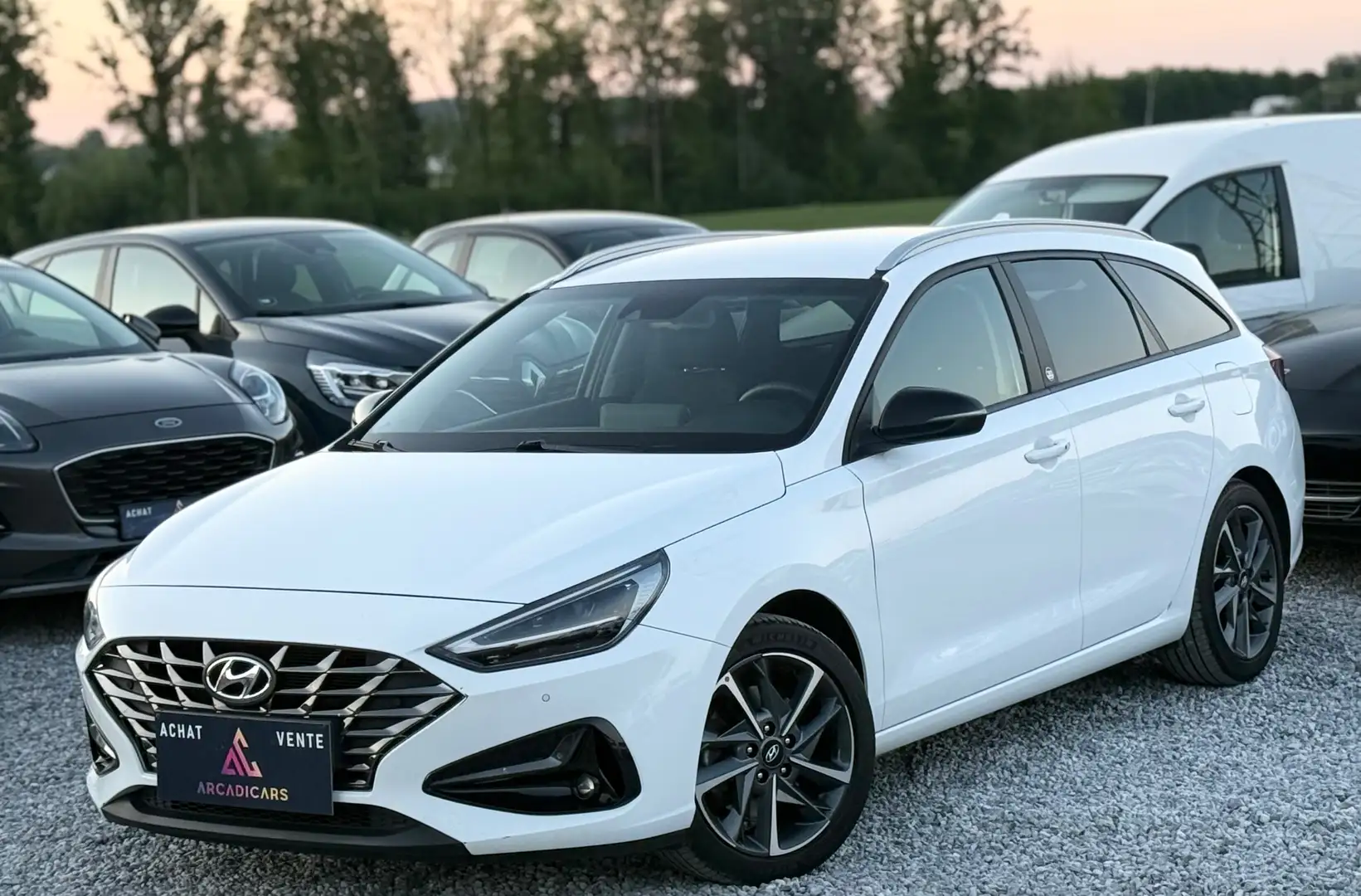 Hyundai i30 1.0 T-GDi MHEV EDITION 30+ AUTOMATIQUE Blanc - 1