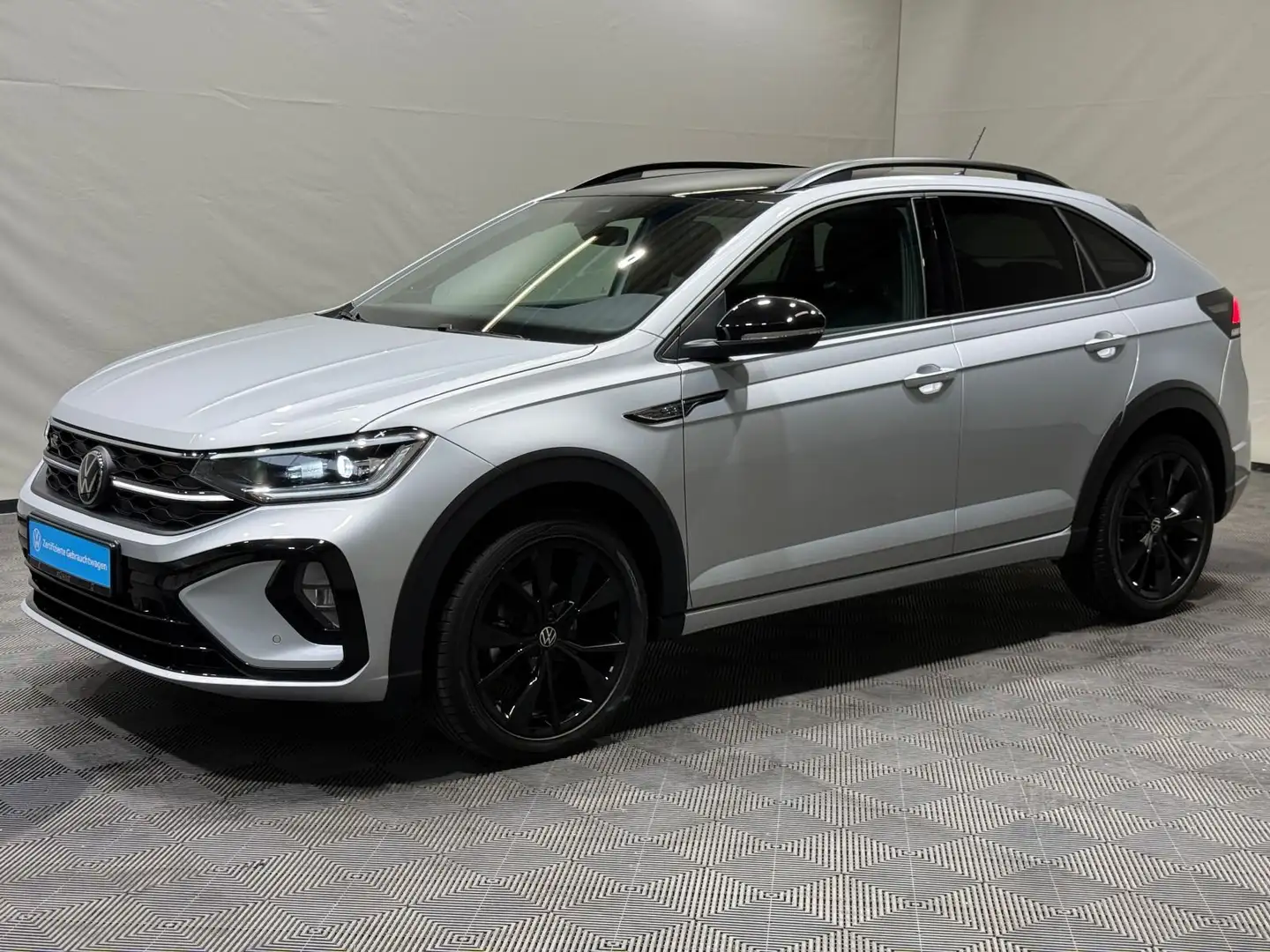 Volkswagen Taigo R-Line 1.5 TSI DSG Black Style | IQ.LIGHT Silber - 2