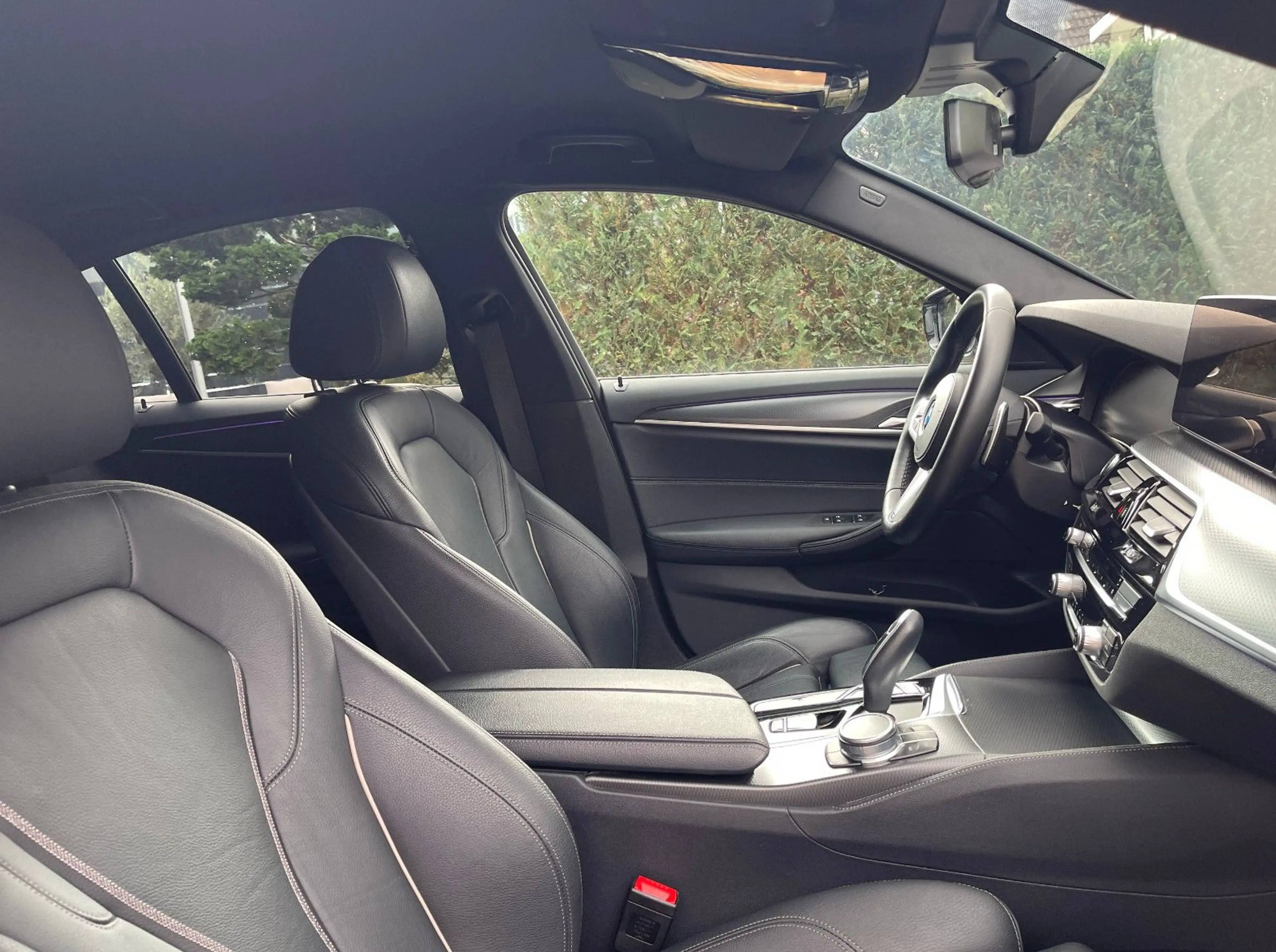 BMW 540 d xDrive M-Sport SHADOW-LINE FACELIFT — photo 11