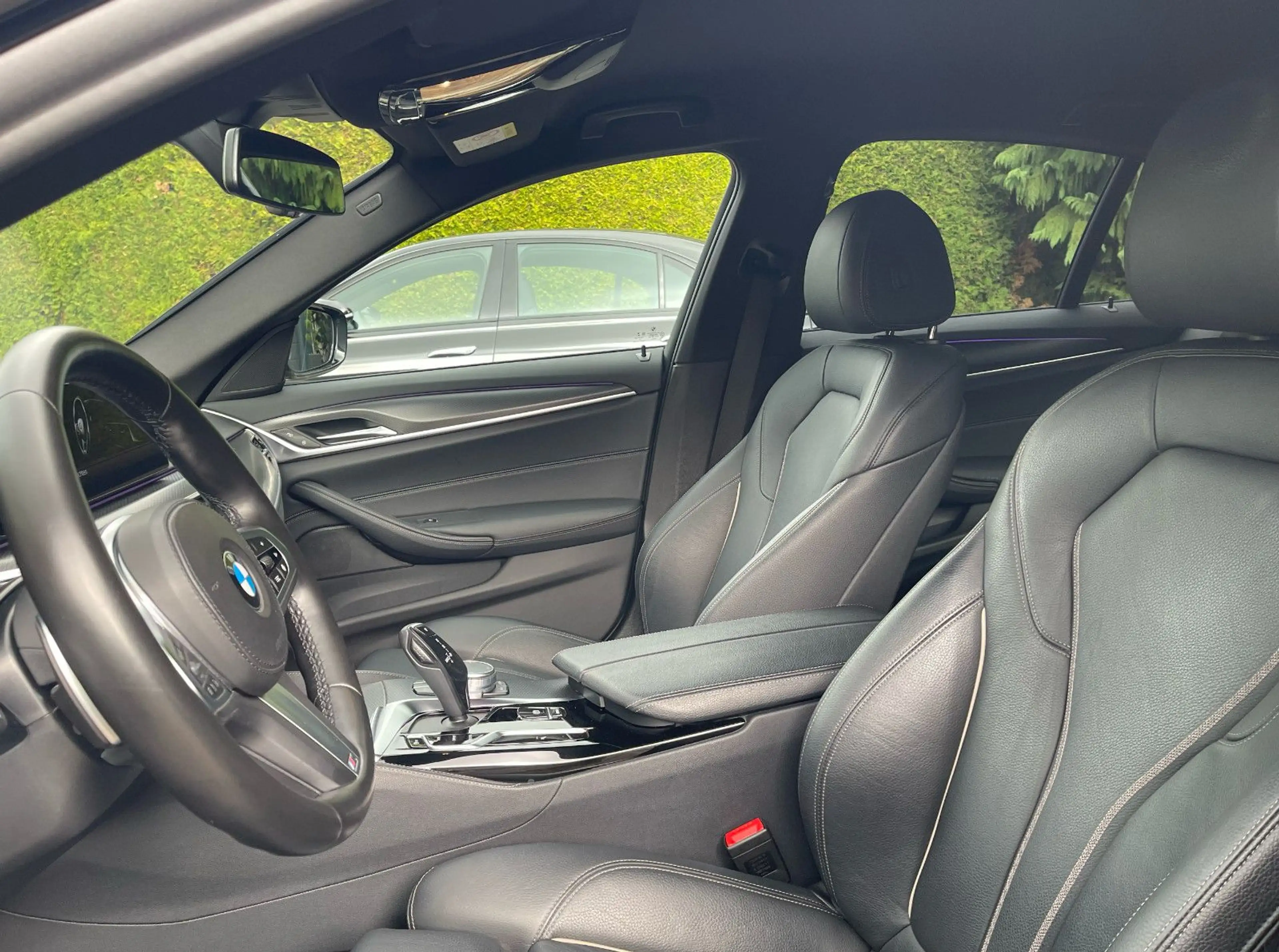 BMW 540 d xDrive M-Sport SHADOW-LINE FACELIFT — photo 9