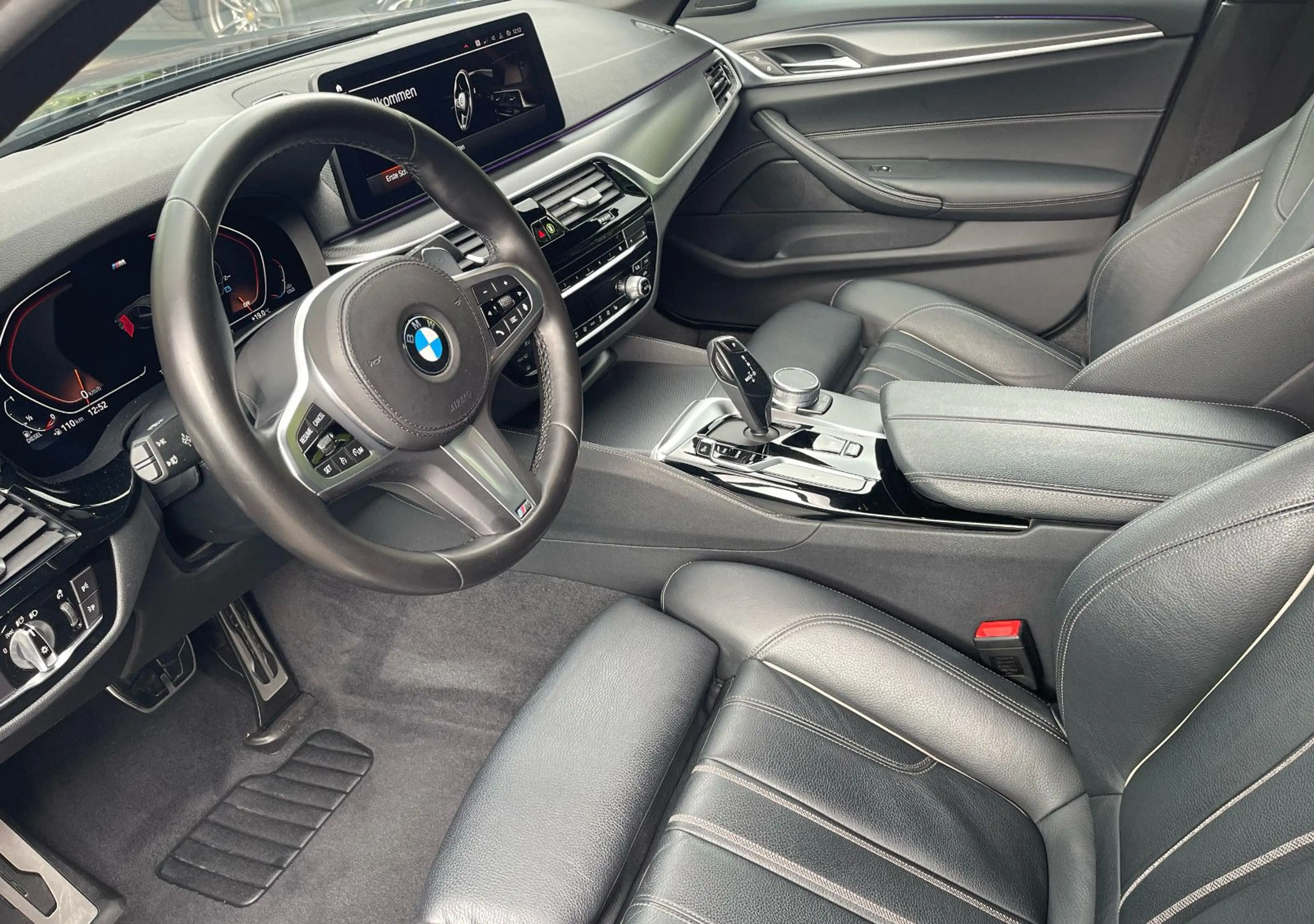 BMW 540 d xDrive M-Sport SHADOW-LINE FACELIFT — photo 8