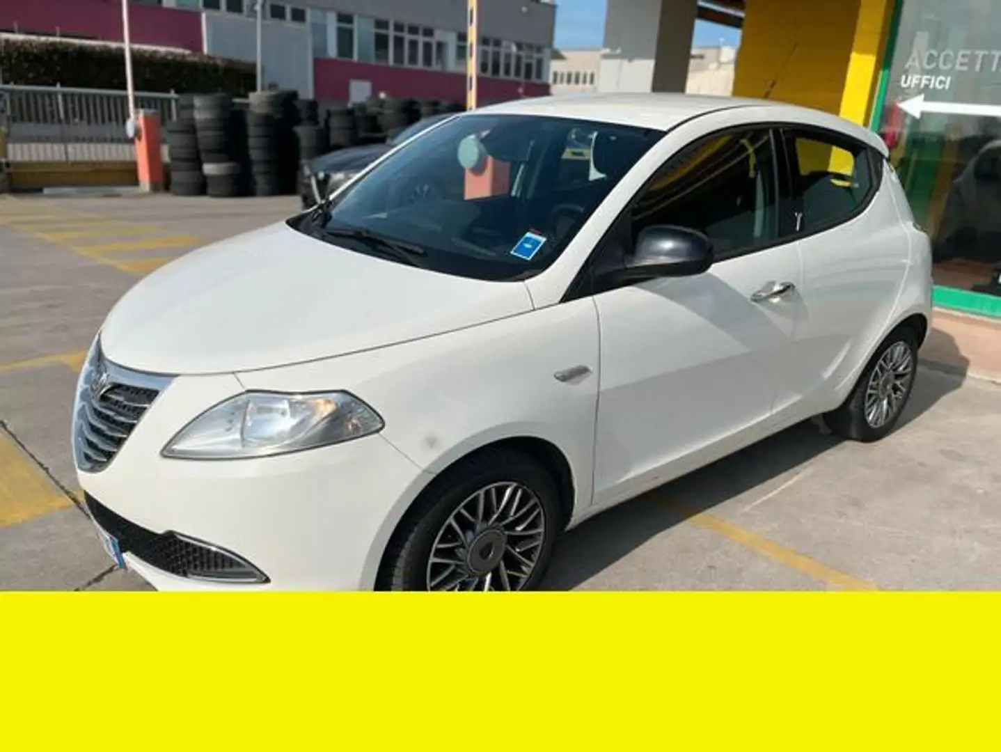 Lancia Ypsilon - 2