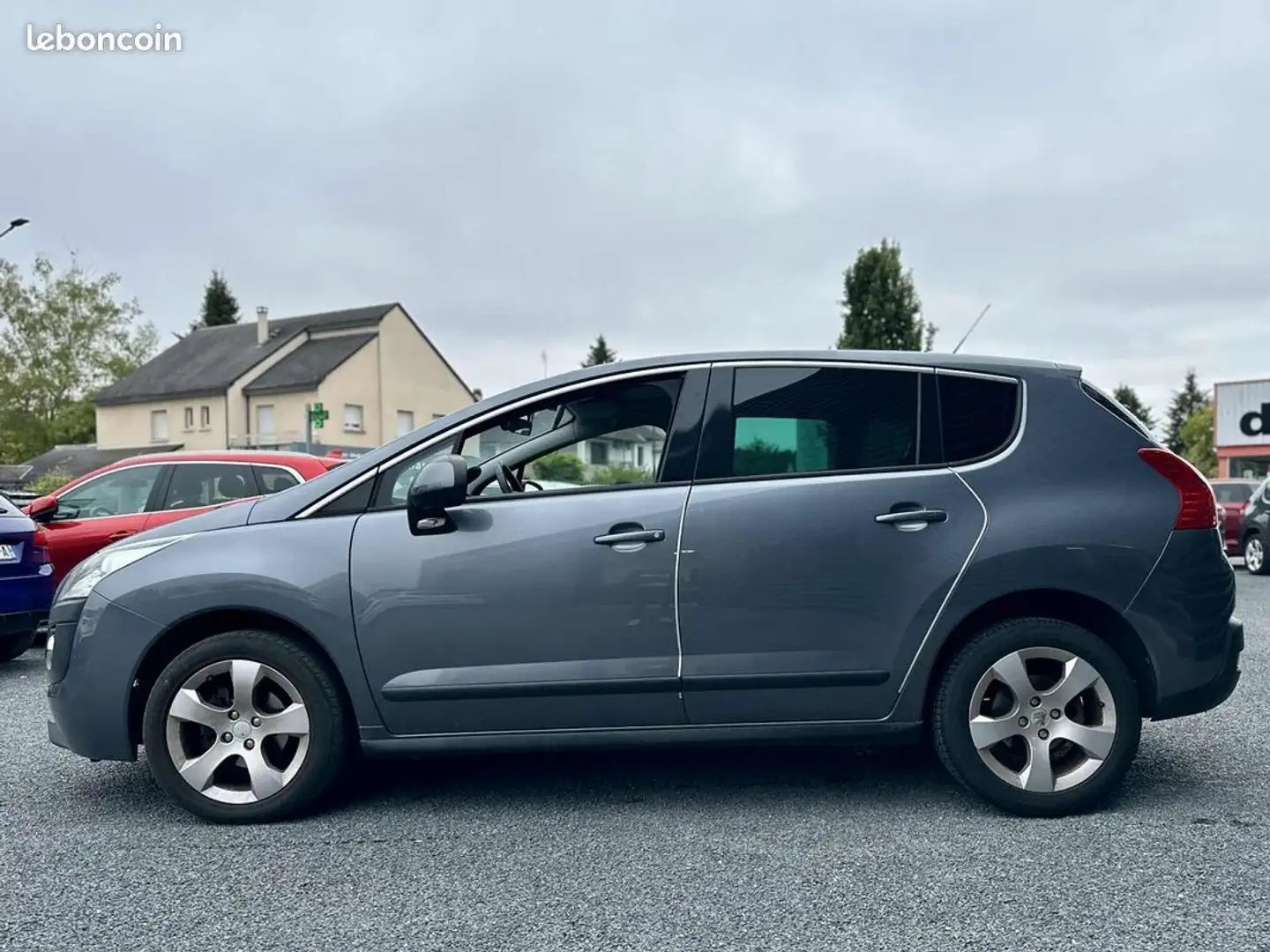 Peugeot 3008 1.6 e-HDI 112ch Gris - 2