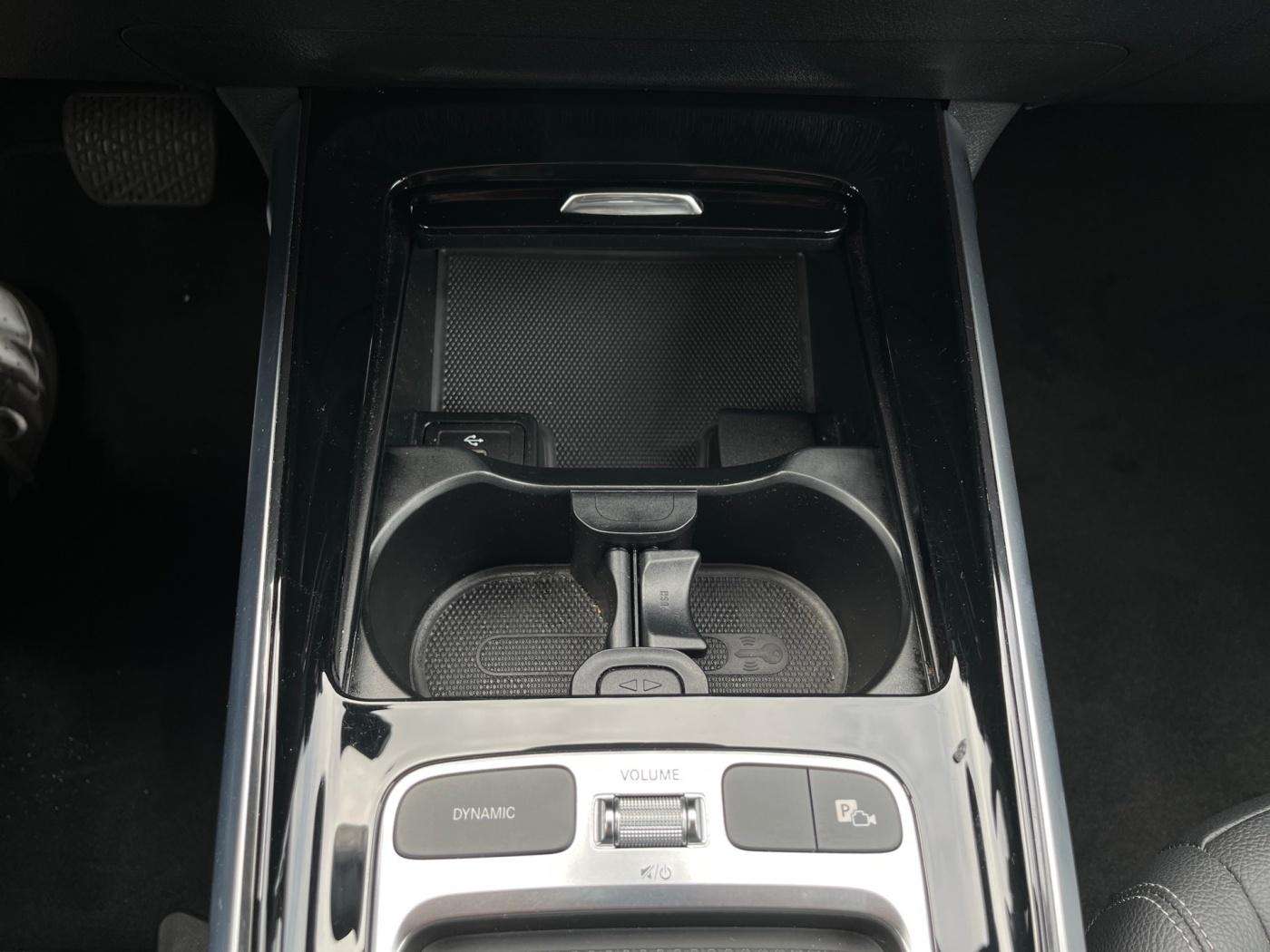 Mercedes-Benz GLB 220