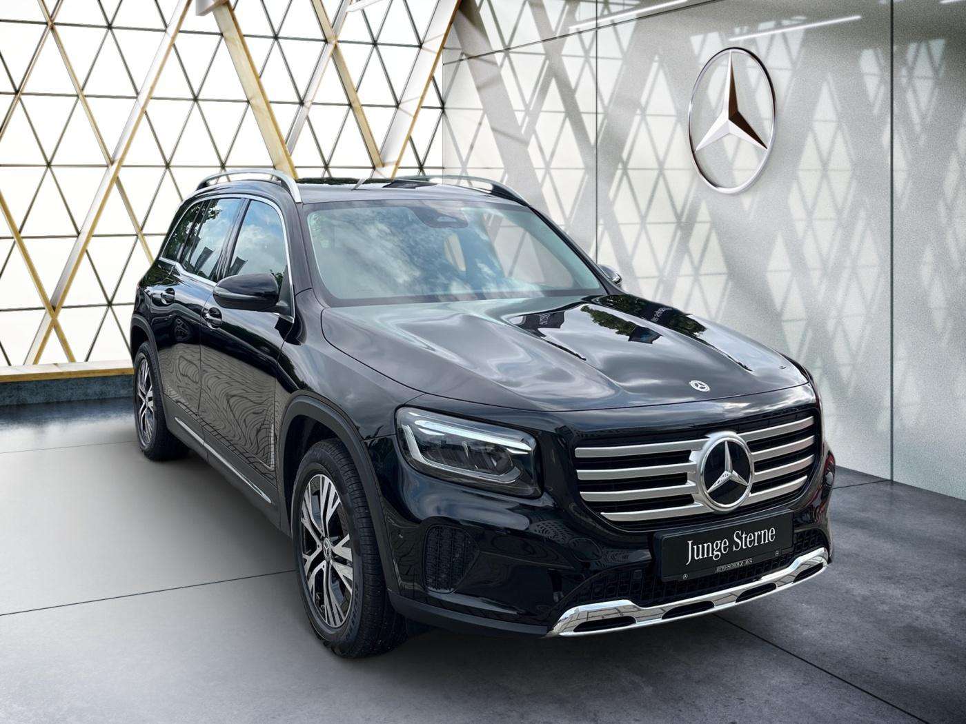 Mercedes-Benz GLB 220