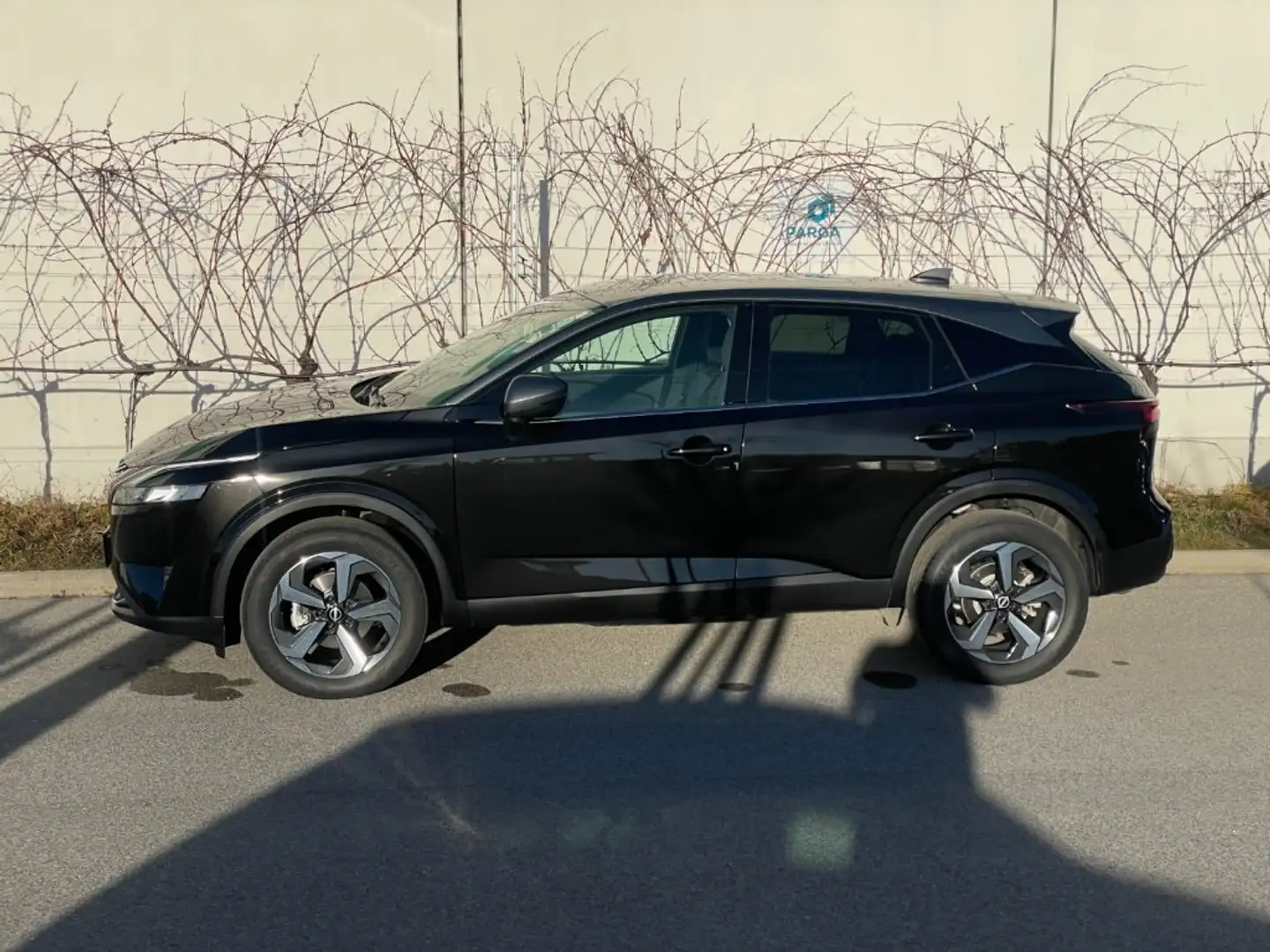 Nissan Qashqai 1.3DIG-T 158PS Xtronic N-Connecta WP 2F Schwarz - 2