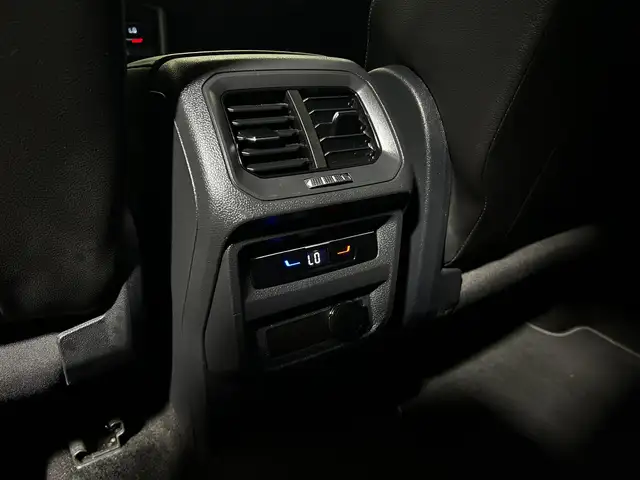 Volkswagen Tiguan view 14