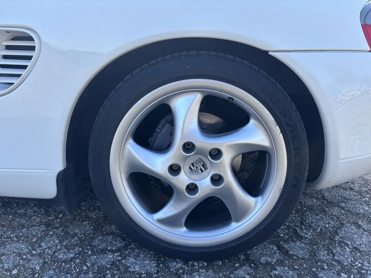 Porsche Boxster 2.7, foto 2
