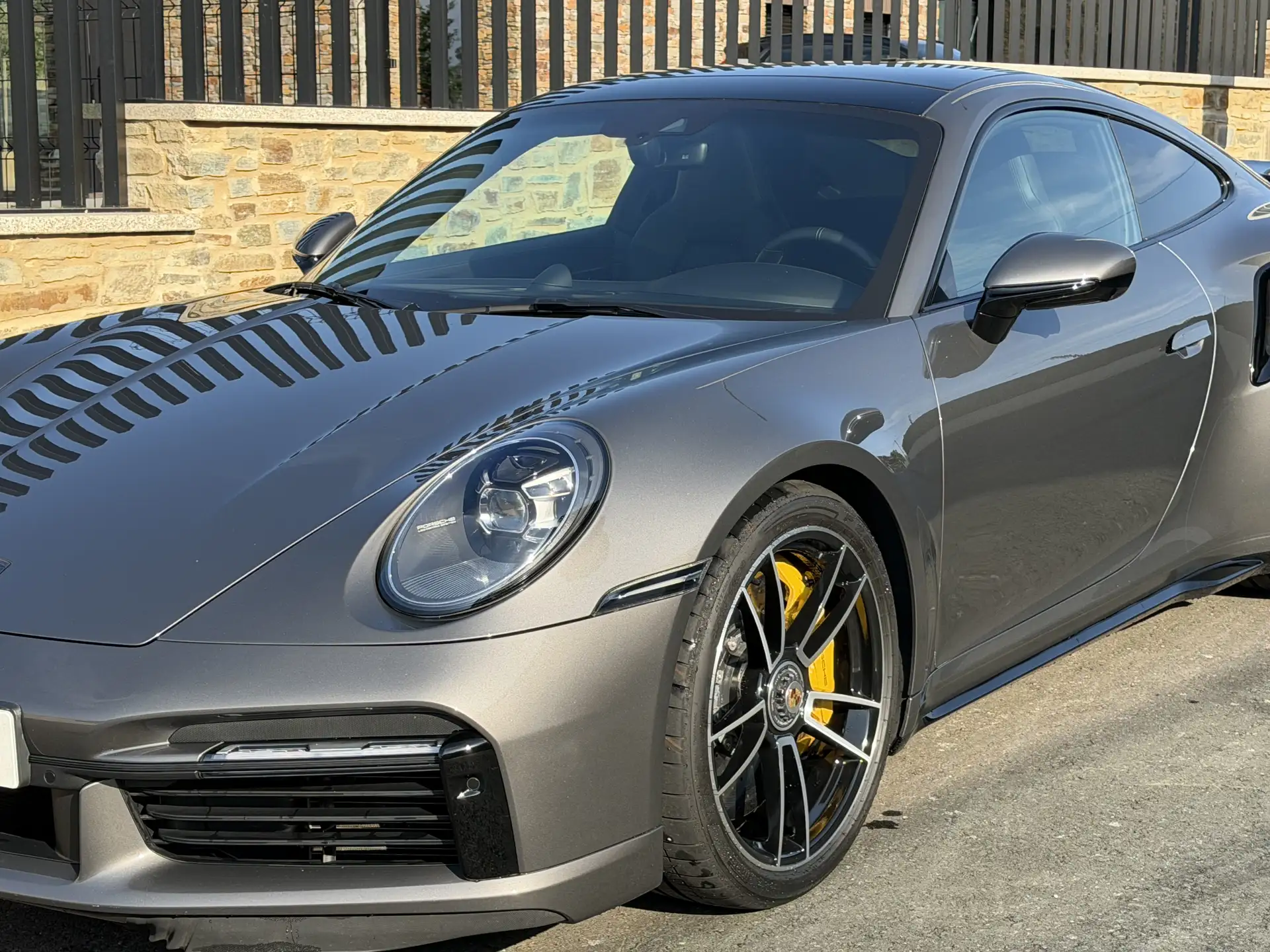 포르쉐 911 Turbo S Coupe 2021 실버 사진 3