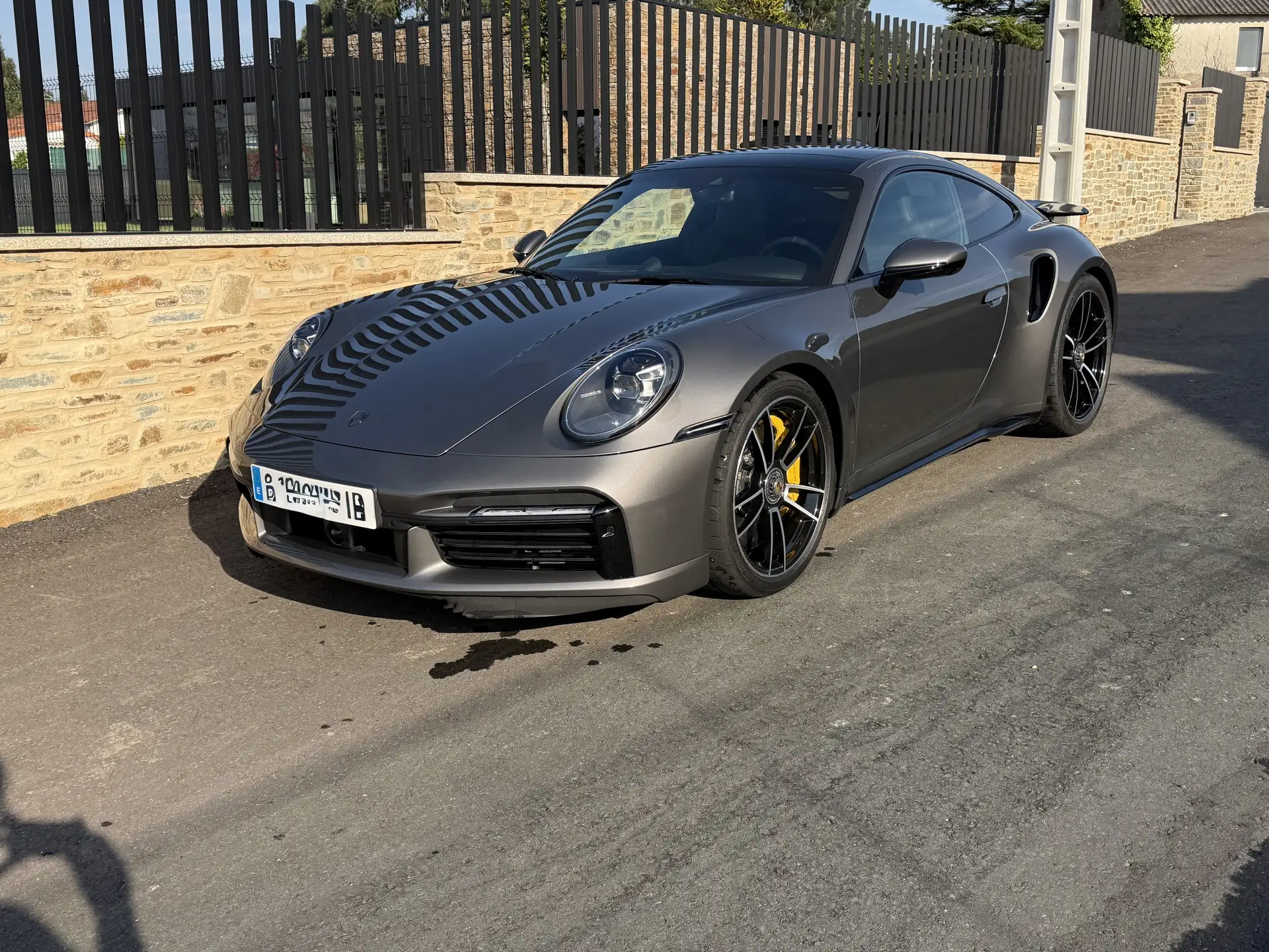 포르쉐 911 Turbo S Coupe 2021 실버 사진 2