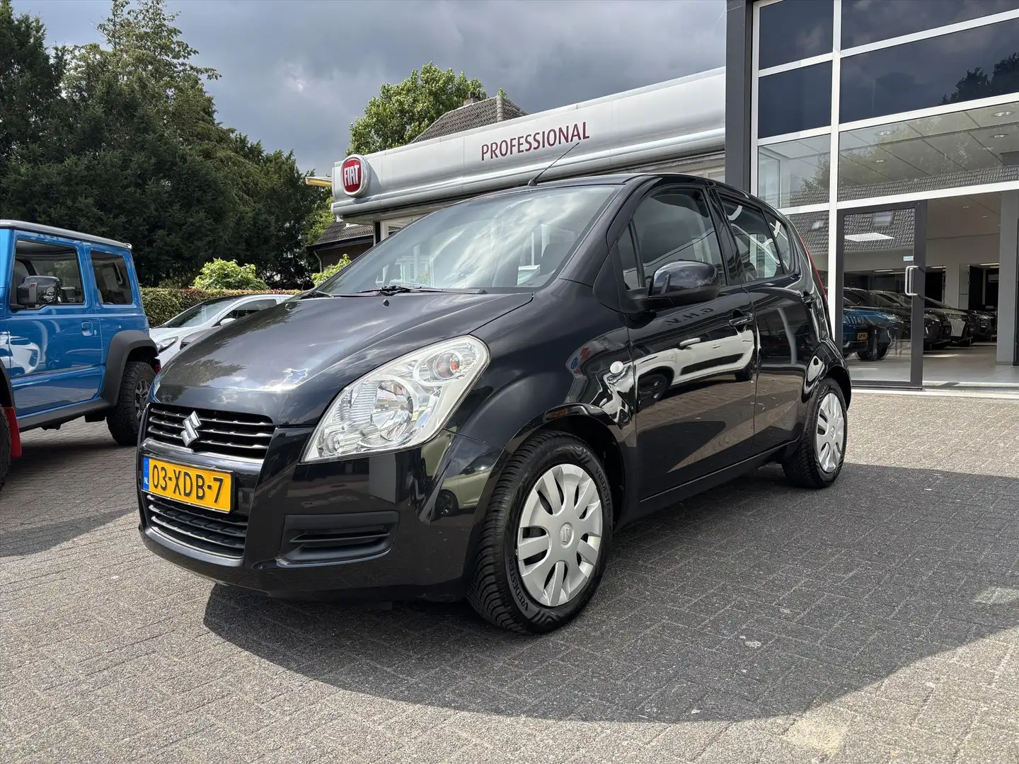 Suzuki Splash 1.0 65pk 5D Comfort | Airco | 1e eigenaar | Negru - 2