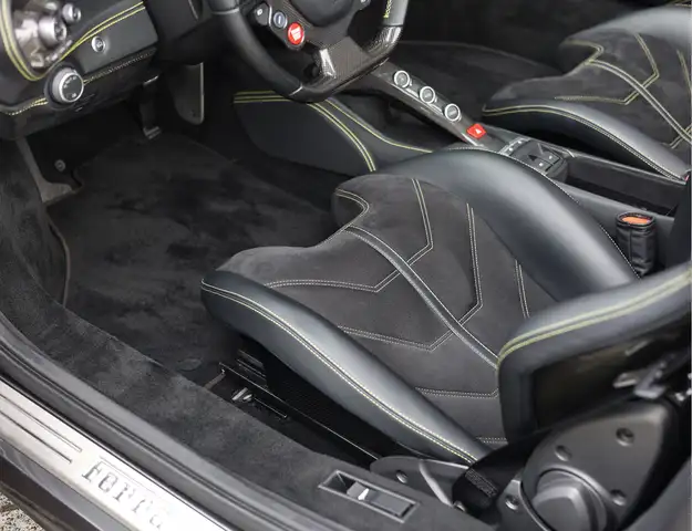 Ferrari 488 view 28