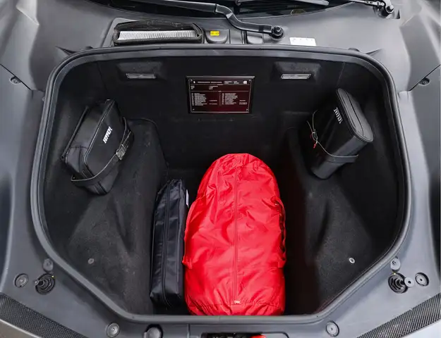 Ferrari 488 view 23