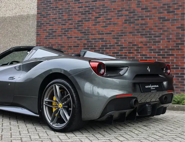 Ferrari 488 view 20