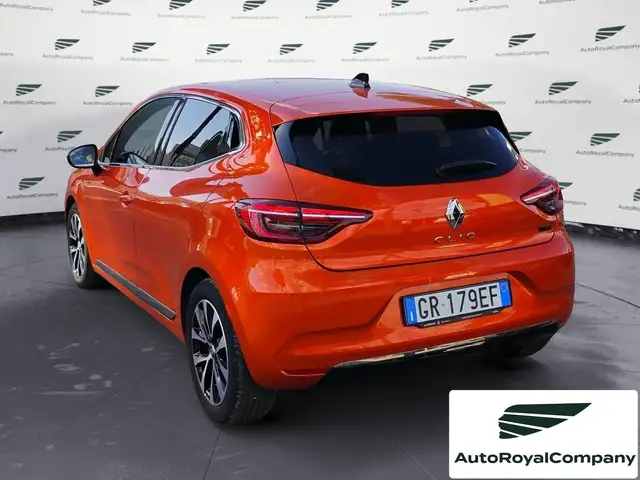 Renault Clio view 11