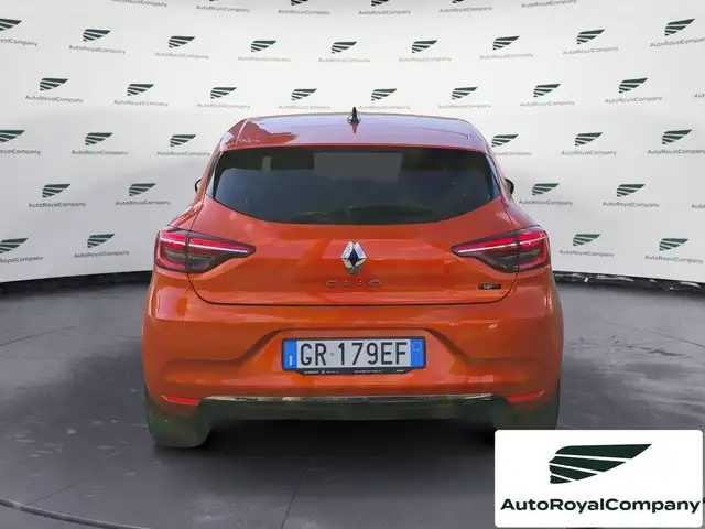 Renault Clio view 8