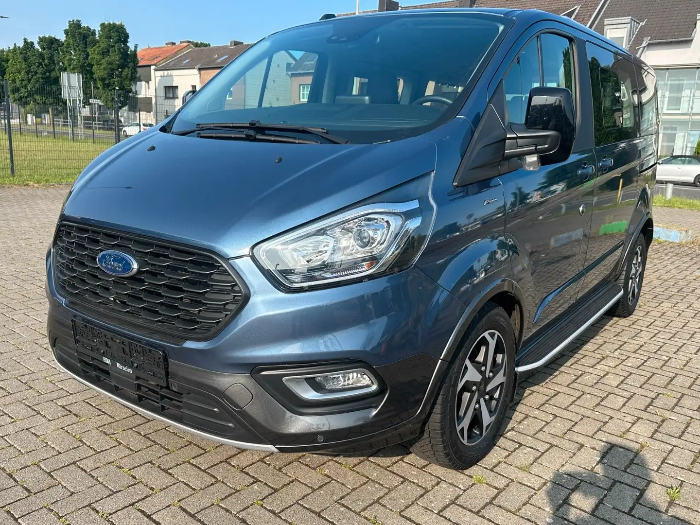 Ford Transit /Tourneo Custom Kombi 320 L1 Tourneo Acti Modrá - 1
