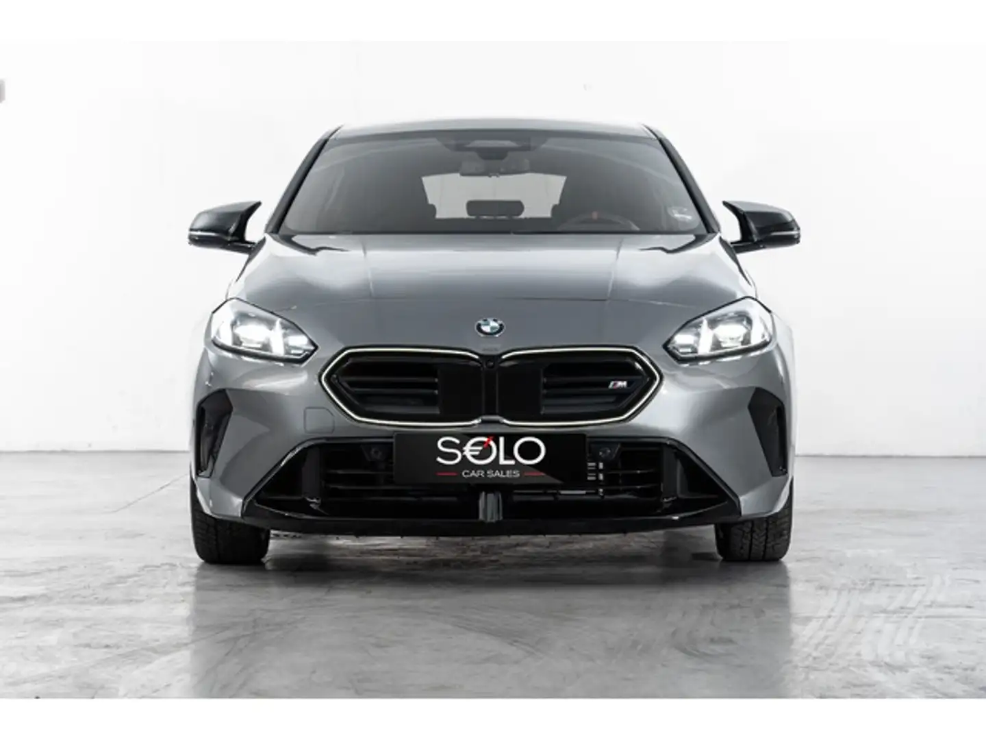 BMW 135 M135iA xDrive Gris - 2