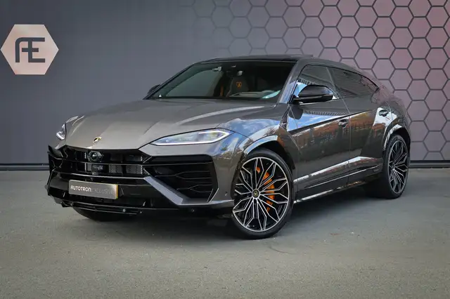 Lamborghini Urus SE 4.0 V8 Hybrid | AKRAPOVIC | BTW-AUTO | FULL PPF