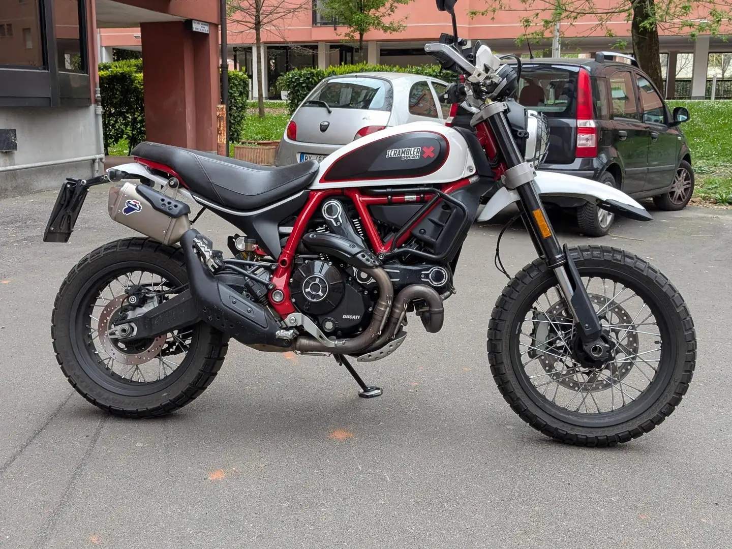 Ducati Scrambler Desert Sled Blanc - 1