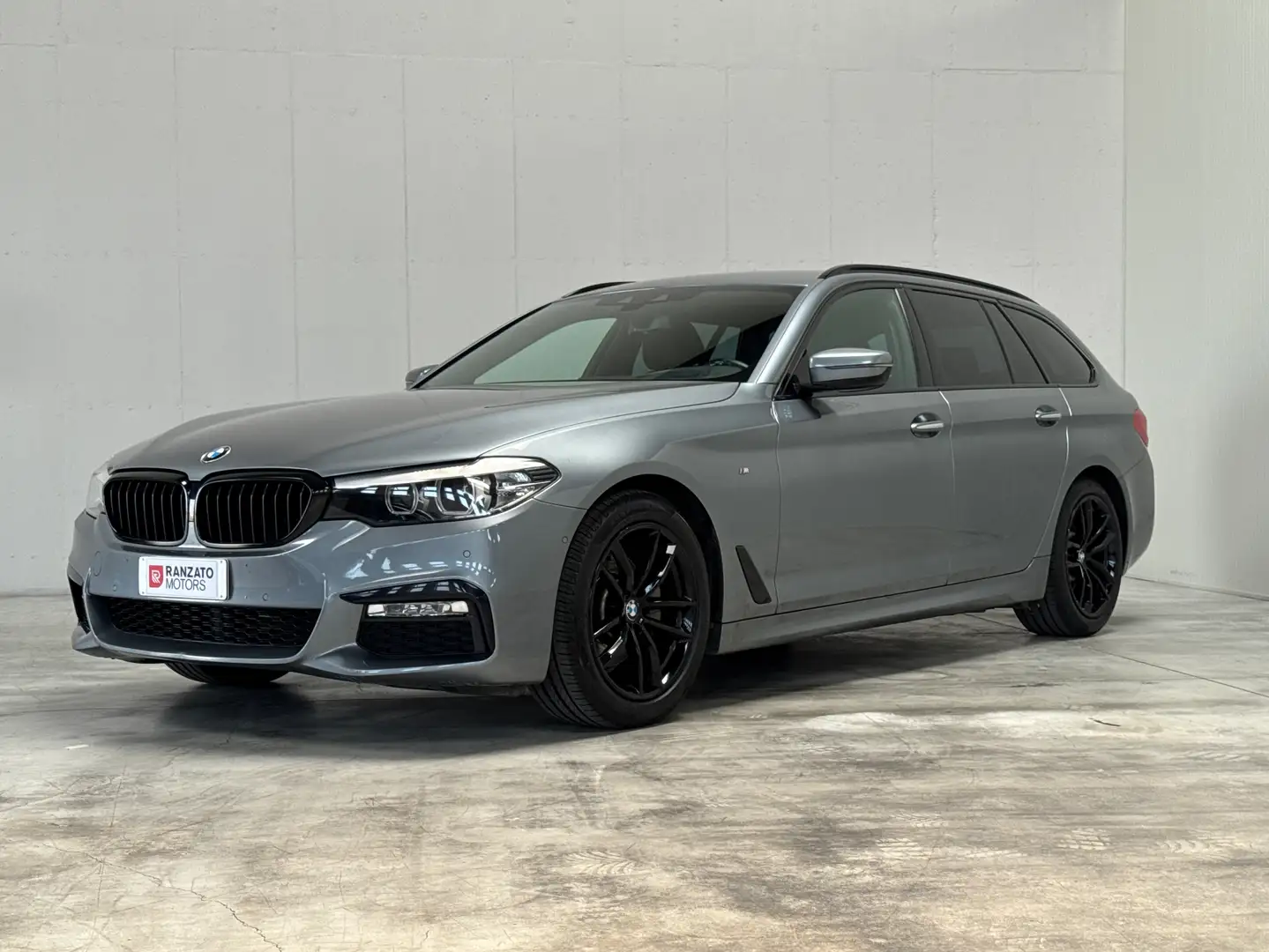 BMW 520 d Touring Msport auto GANCIO TRAINO Grigio - 1