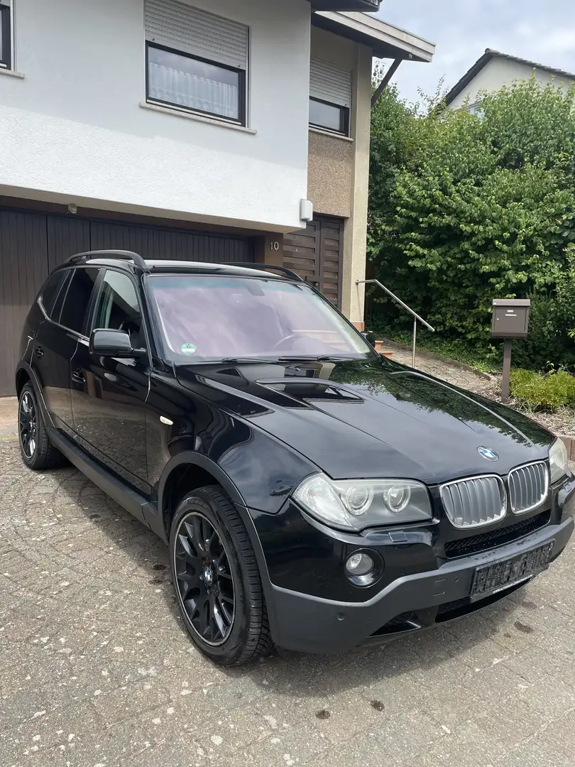 BMW X3 xDrive 20d Edition Exclusive Schwarz - 1
