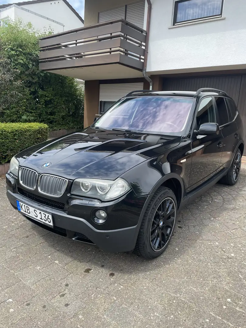 BMW X3 xDrive 20d Edition Exclusive Schwarz - 2