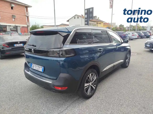Peugeot 5008 view 7