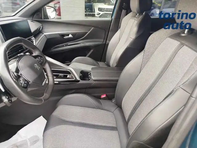 Peugeot 5008 view 10
