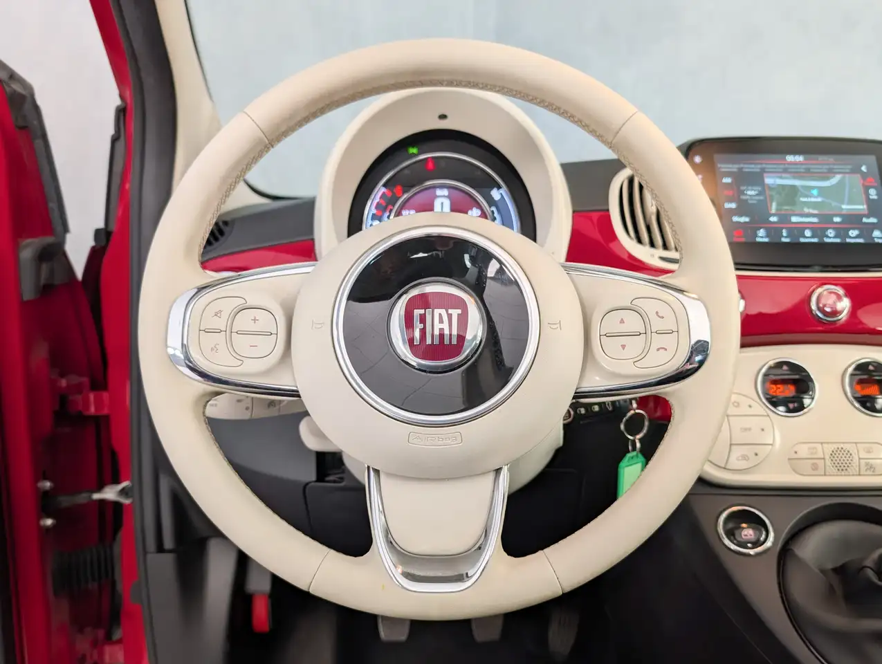 Fiat 500C 1.0 HYBRID 70CV DOLCEVITA 8