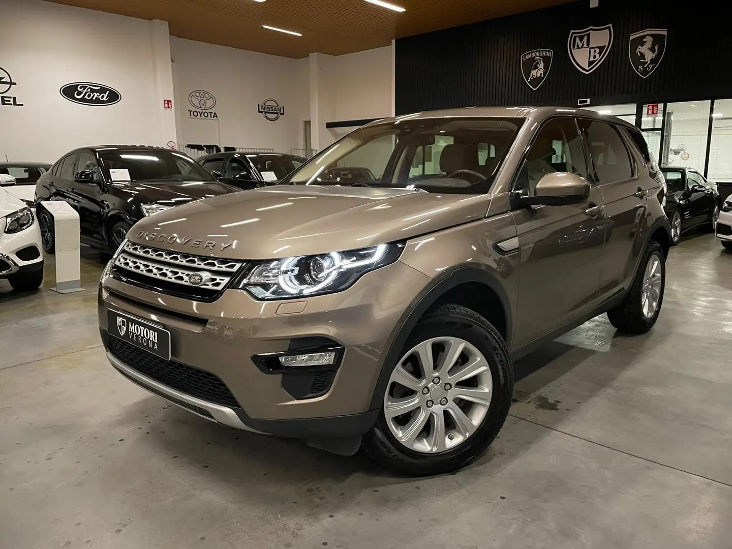 Land Rover Discovery Sport 2015 2.0 td4 SE awd 180cv auto Unico proprietario Grigio - 1