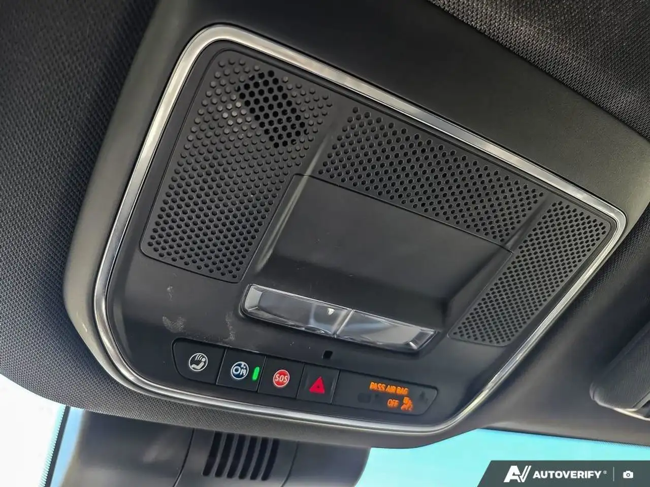 GMC Sierra EV снимка GMC Sierra EV