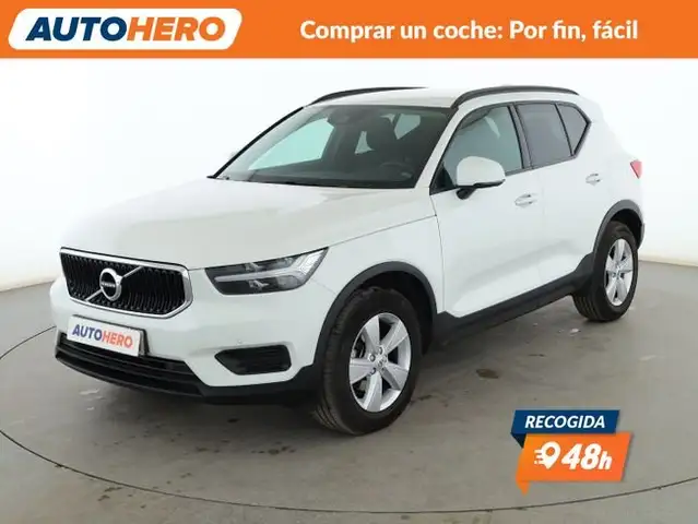2019 Volvo XC40 in White for sale