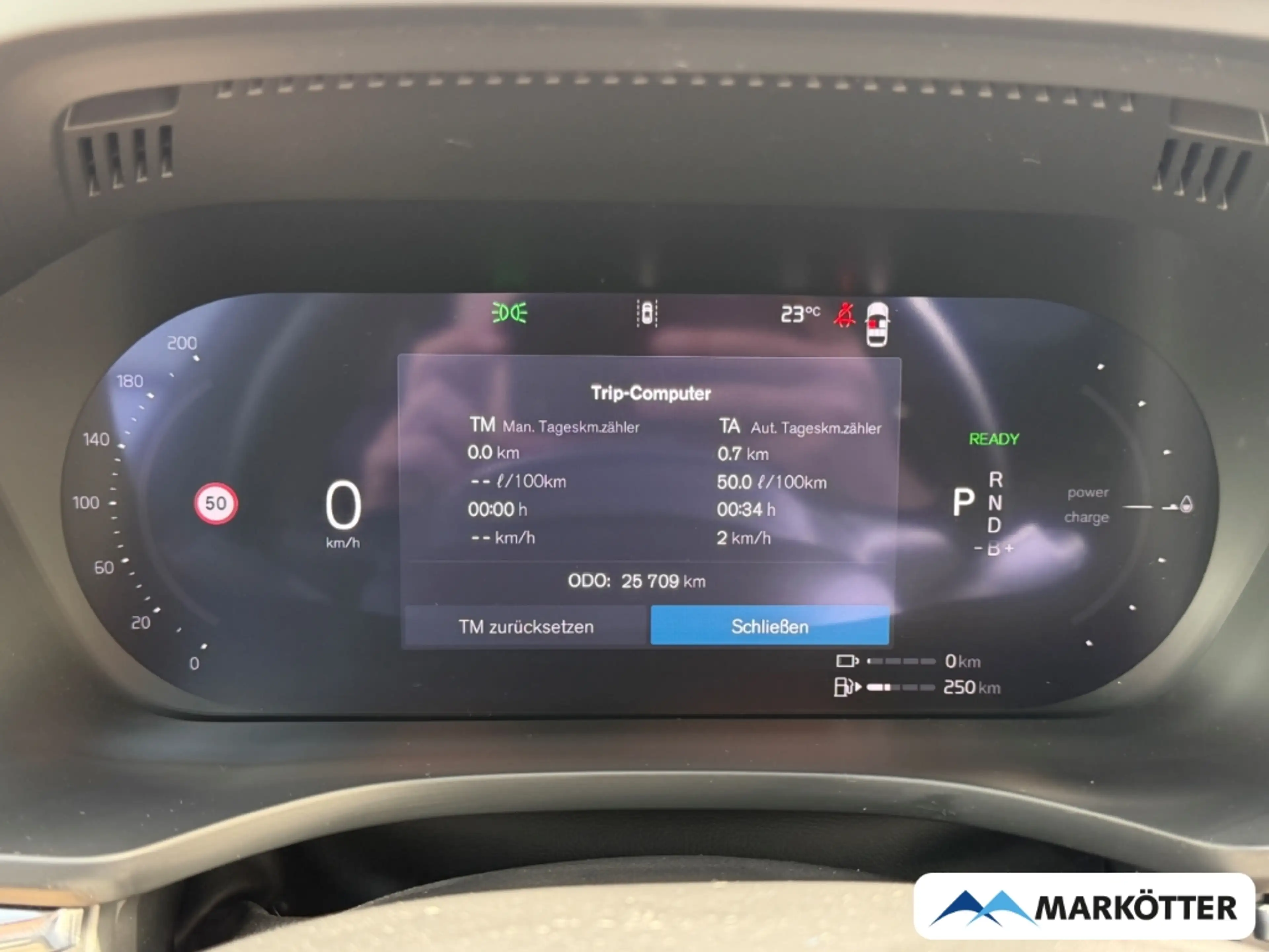 Volvo XC60 T8 AWD Plus Dark Recharge 360°/Pano/StandH/21'' — photo 10