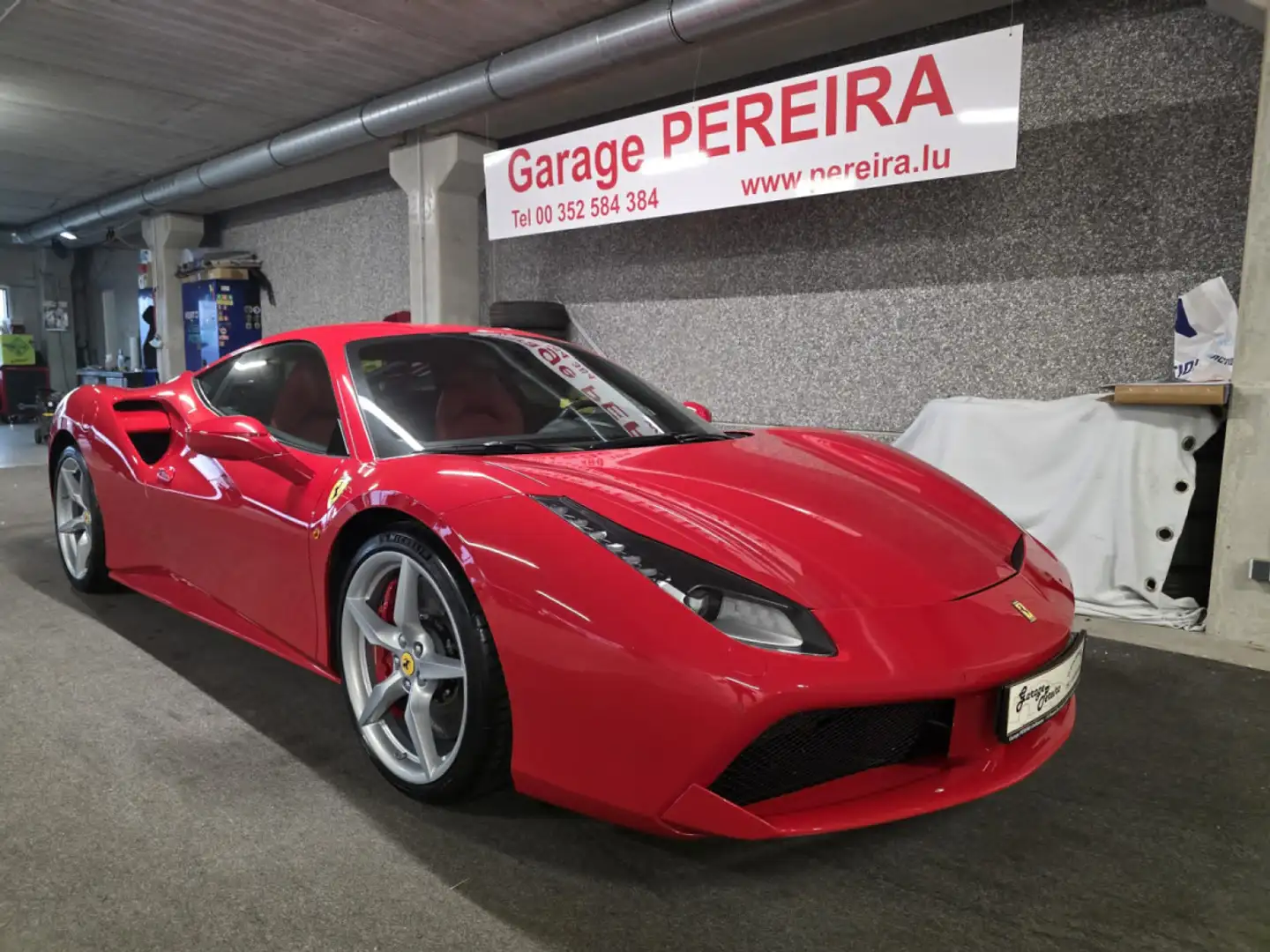 Ferrari 488 GTB LIFT LED CAMERA NAVI Rot - 1