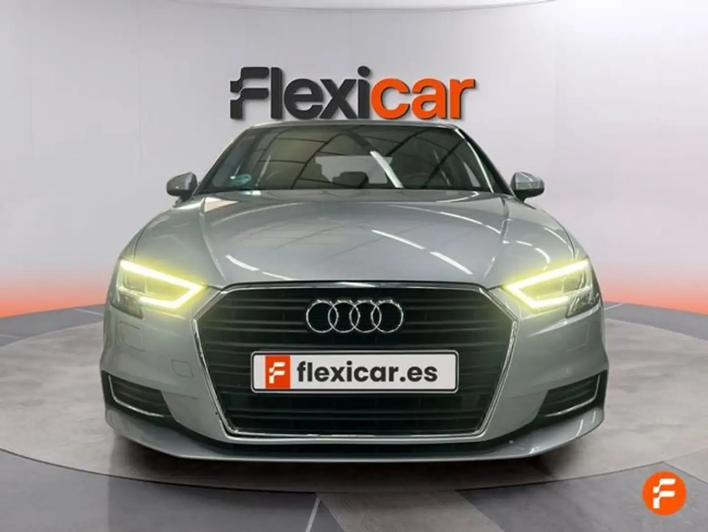 Audi A3 Sportback 30 TFSI 85kW Gris - 2