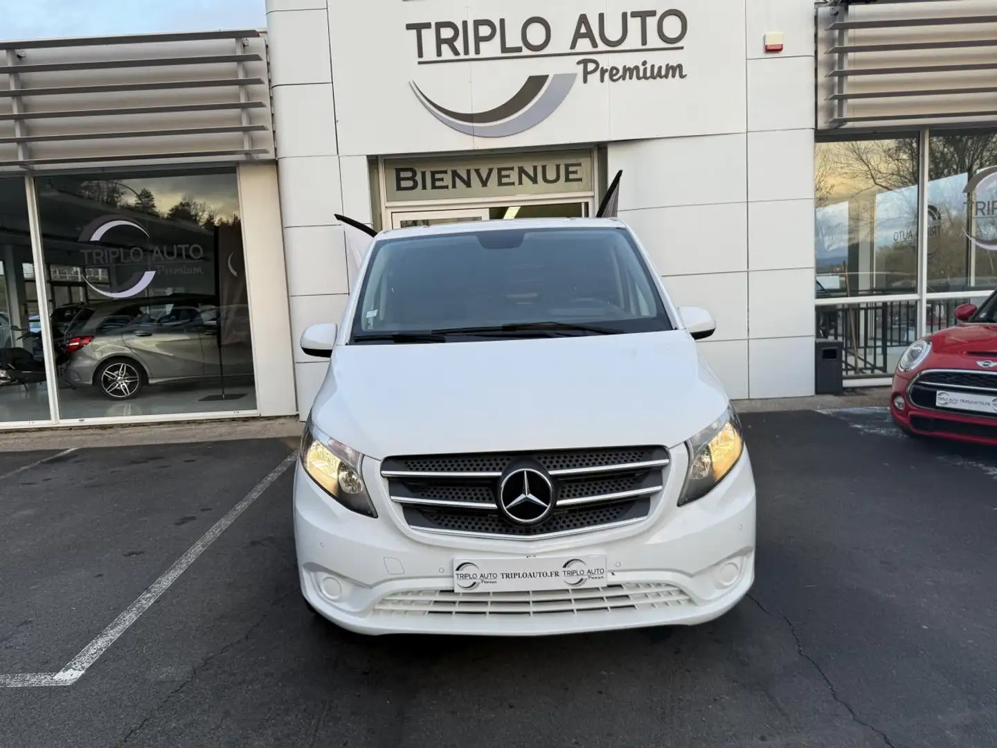 Mercedes-Benz Vito Vito Long 2.8t 114 CDI FOURGON - BM 447 PRO ATTELAGE + CLIM Blanc - 2