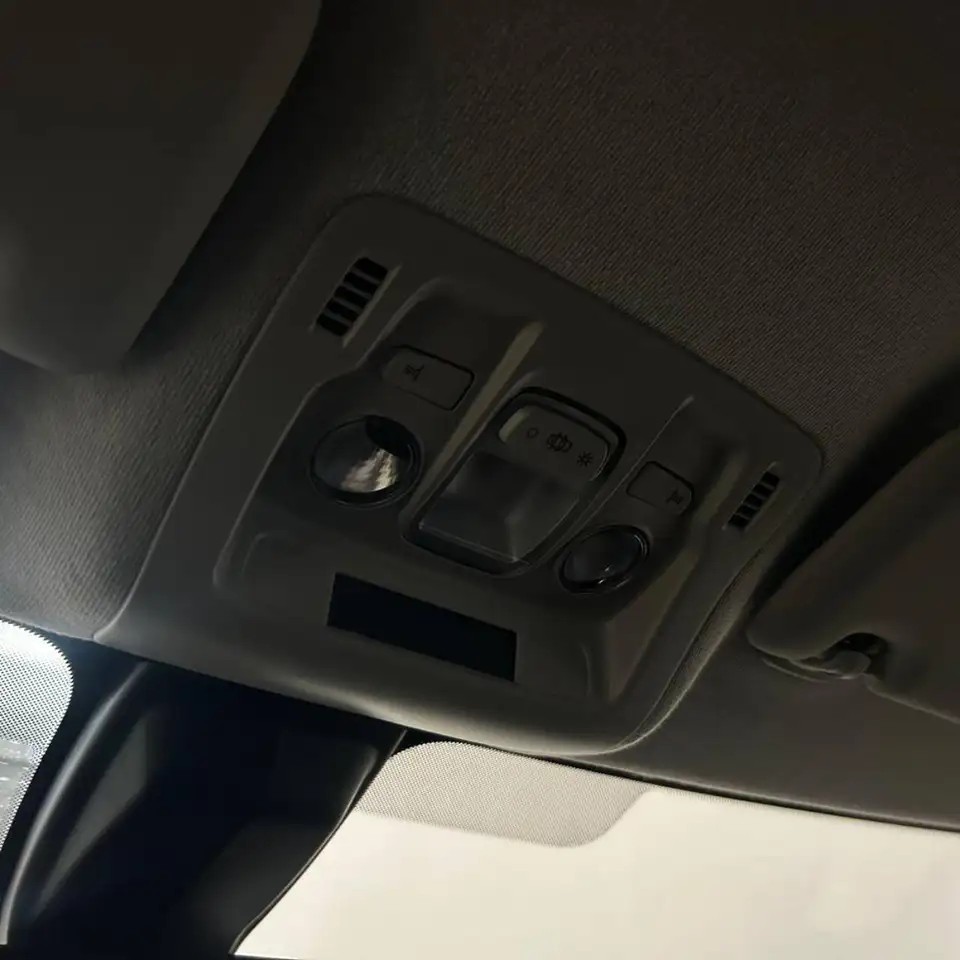 Citroen C3 PureTech 110 S&S EAT6 Shine 25