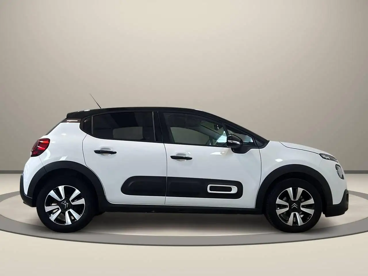 Citroen C3 PureTech 110 S&S EAT6 Shine 4