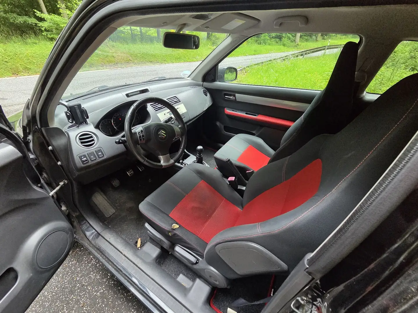 Suzuki Swift 1.6 Sport - 2
