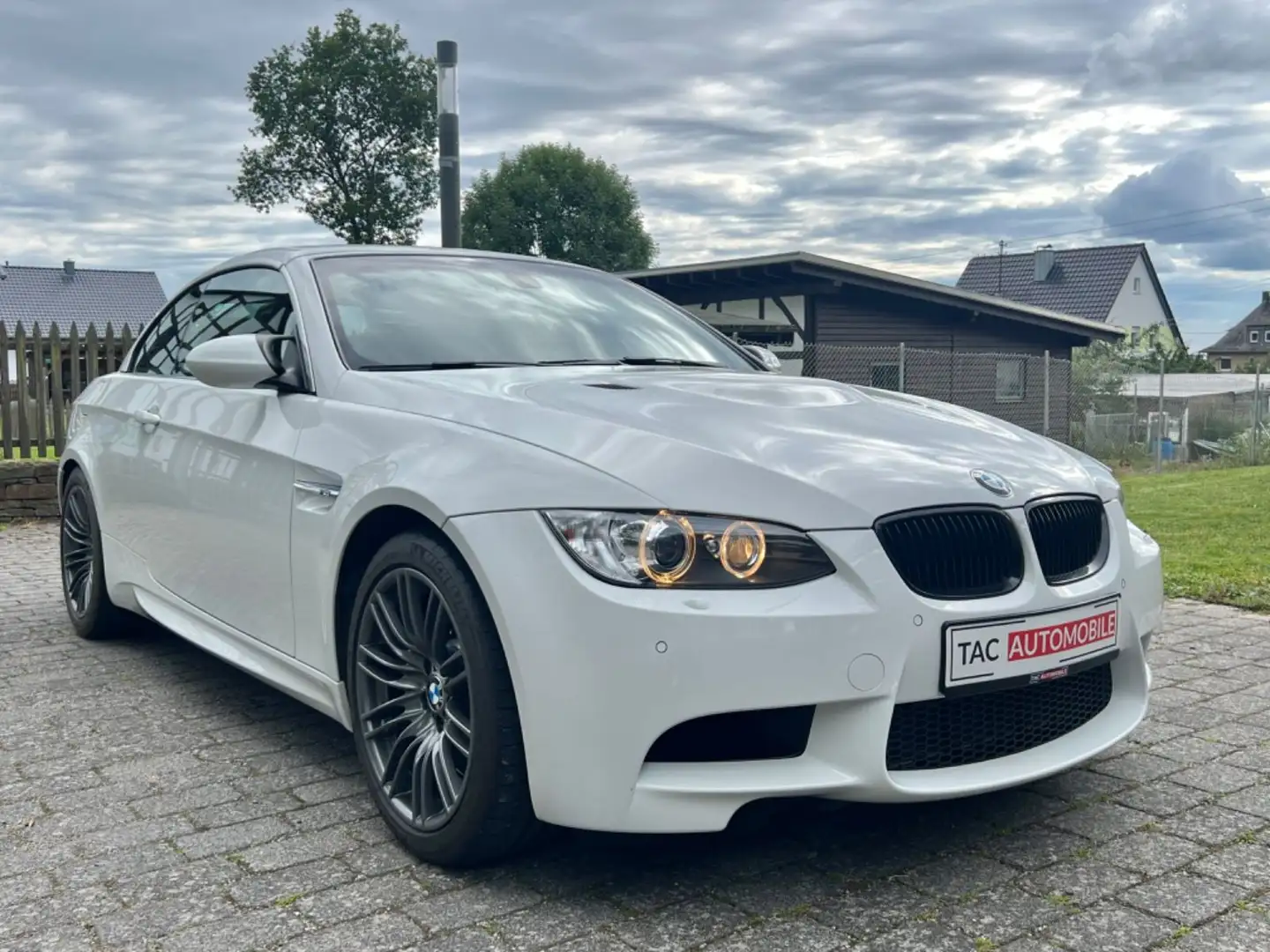 BMW M3 Cabrio DKG Unfallfrei! Deutsches Fzg! Nur BMW Bílá - 1